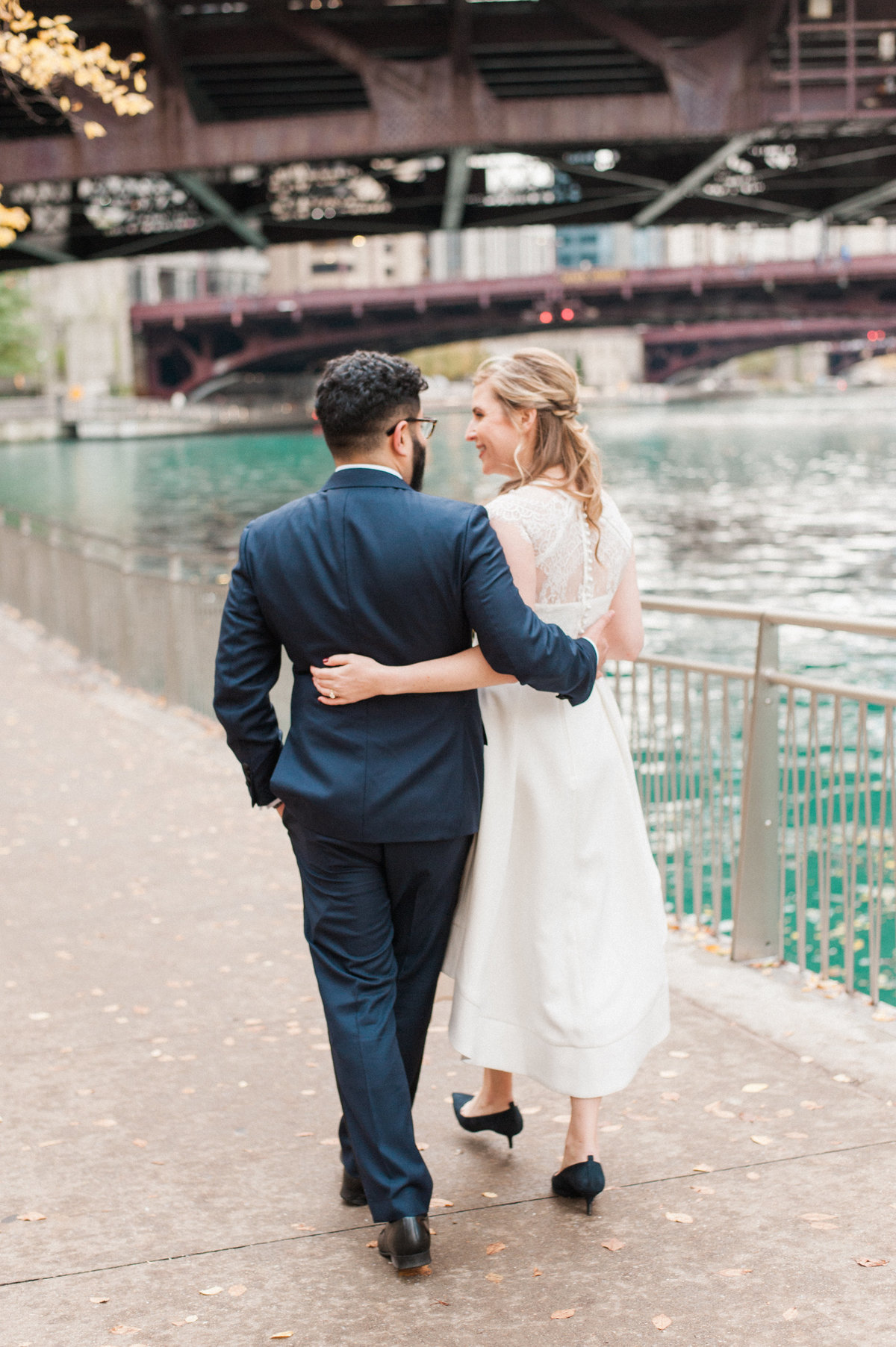 chicago-riverwalk-elopement-photo