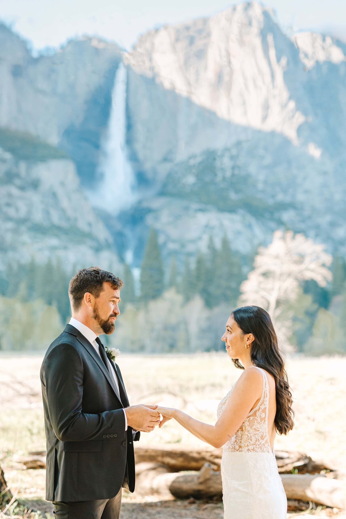 elopement-photographer-yosemite-1