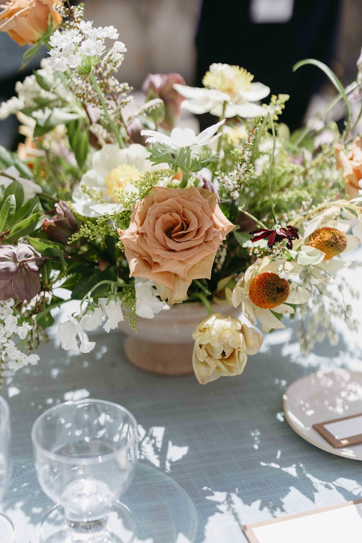 vibrant-wedding-day-florals