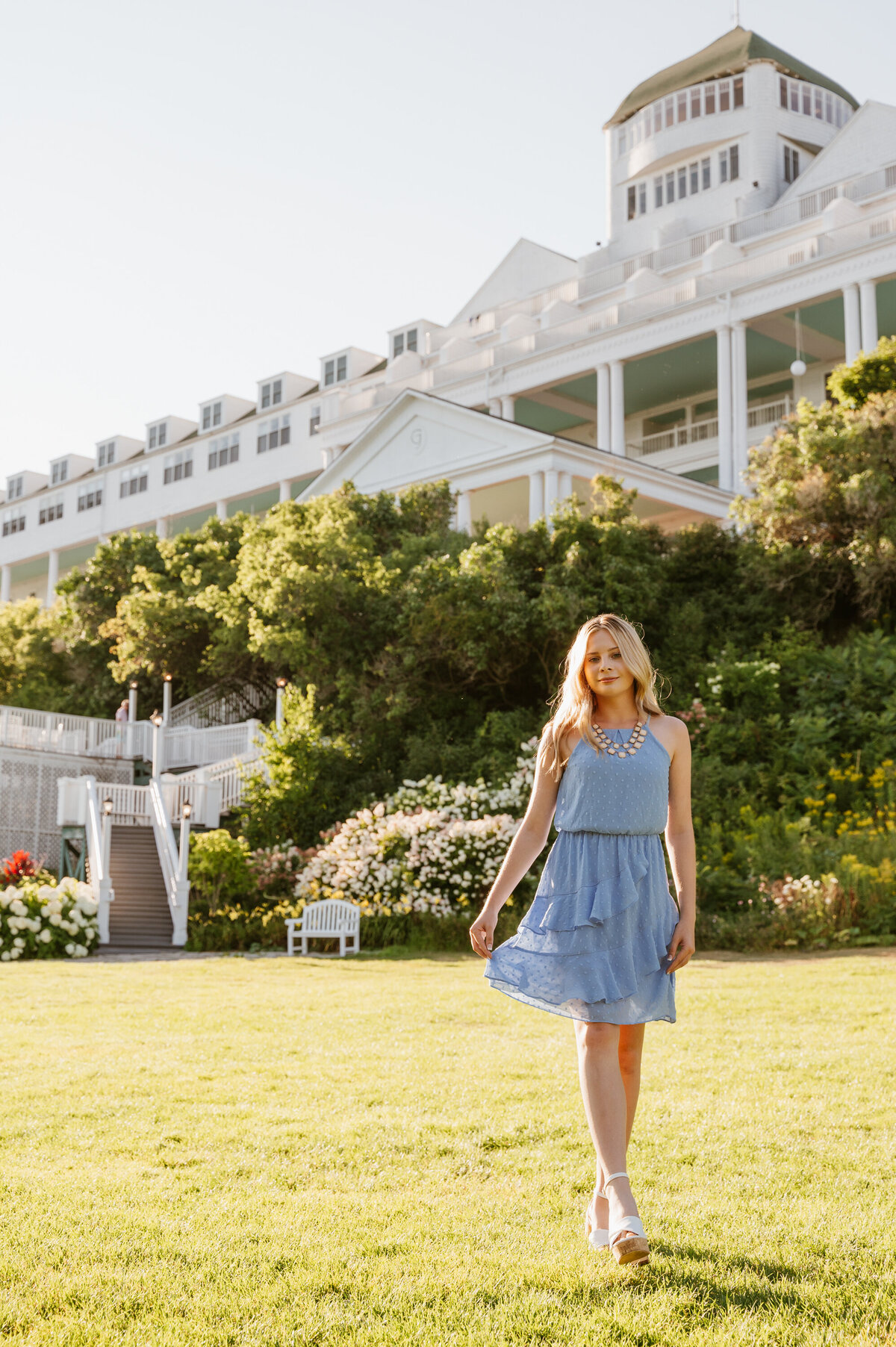 grand-hotel-mackinac-island-michigan-senior-photographer