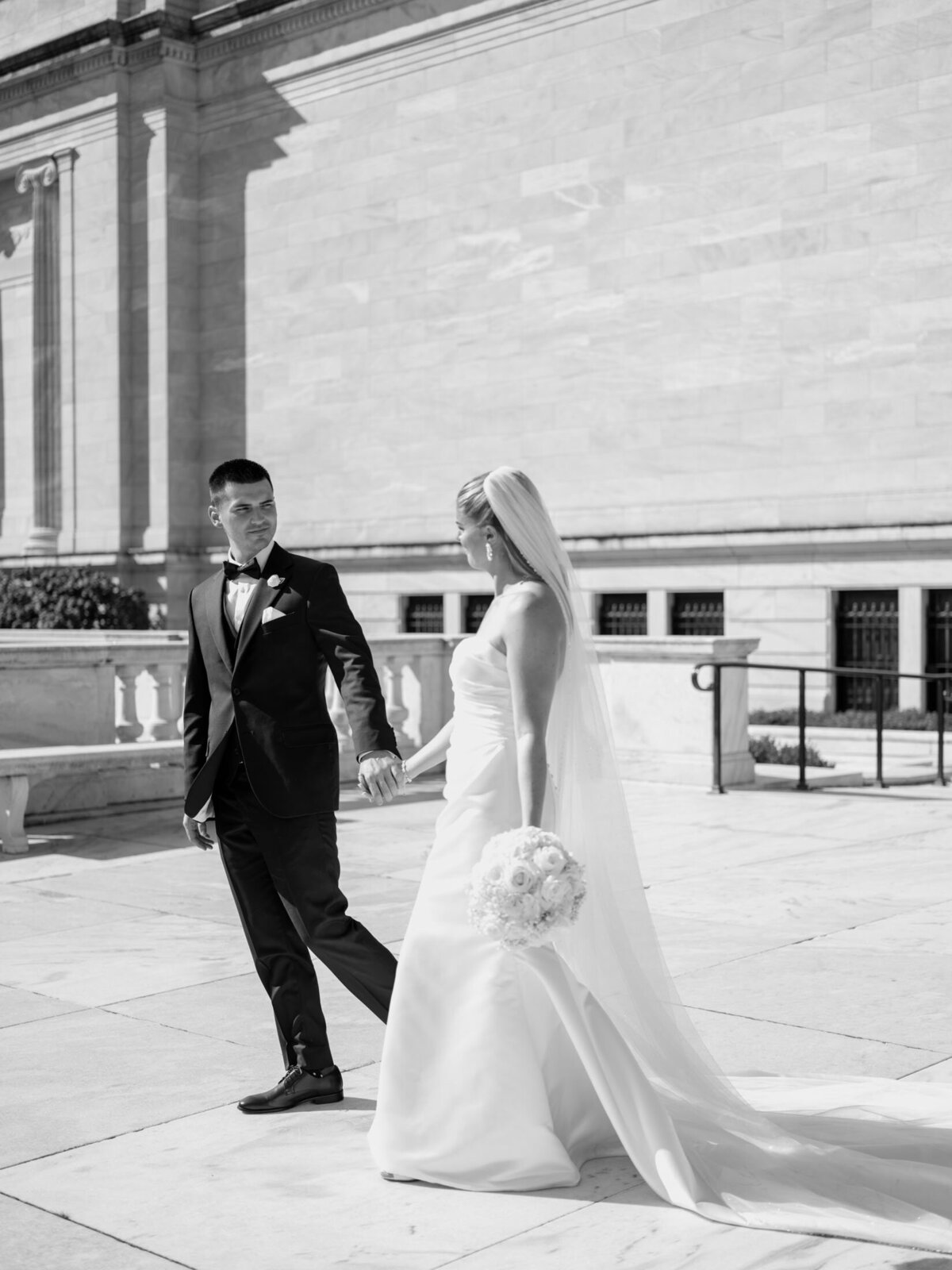 Wedding day portraits at the Cleveland Art Museum