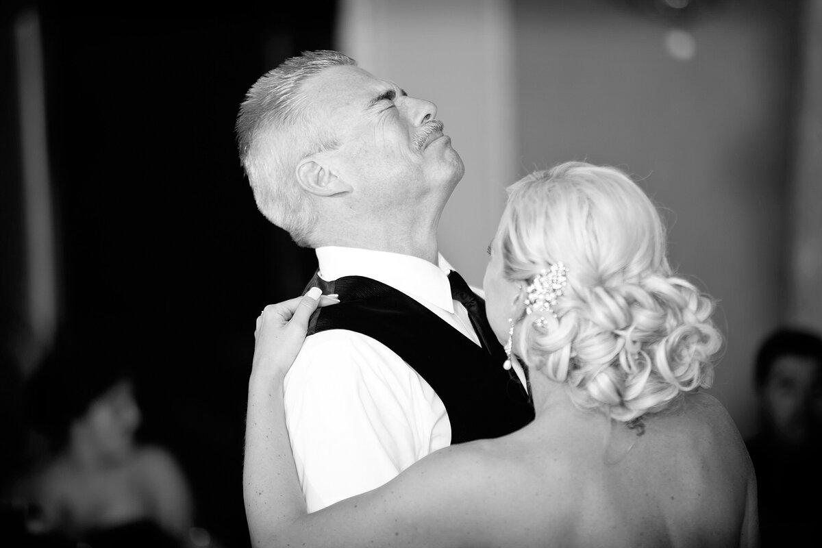 father-daughter-first-dance-emotional