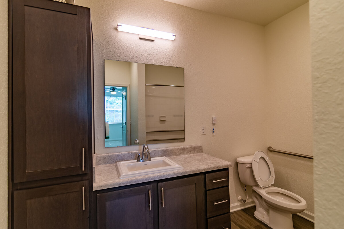 042324ROCHESTERPARK-87