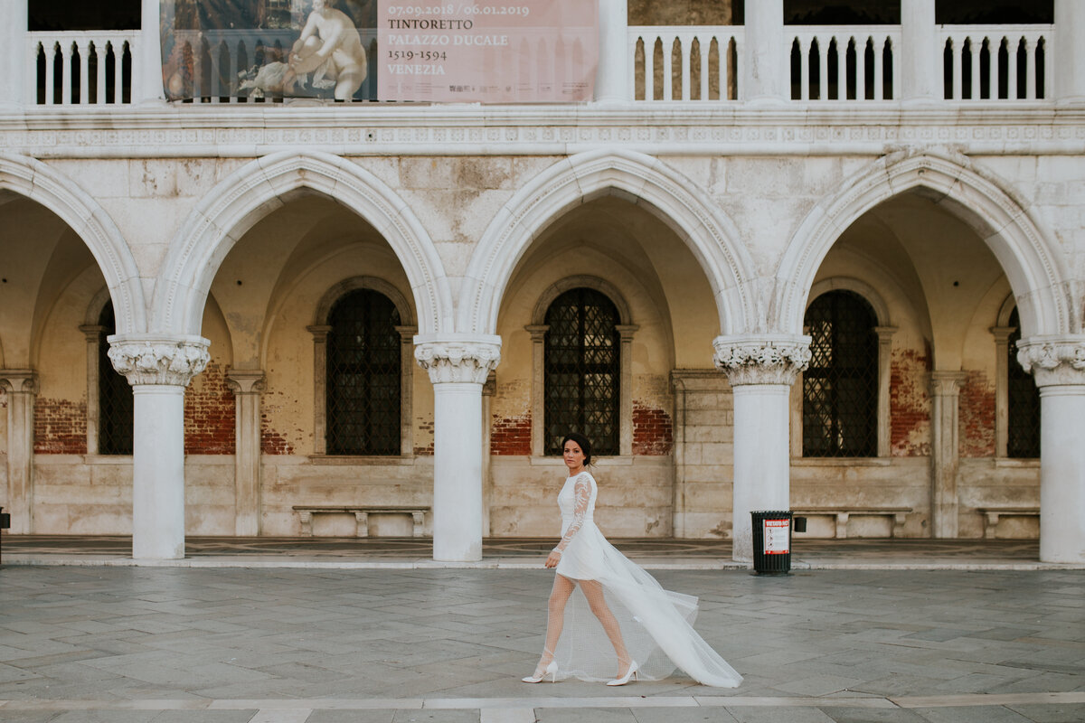 Venice Bridal Shoot Laura van Rooij Bruidscouture Fotografie Eindhoven Arianna De Lazzari -33