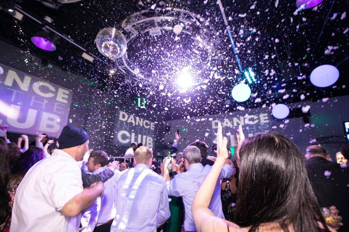 confetti-shower-club-event-space-ny