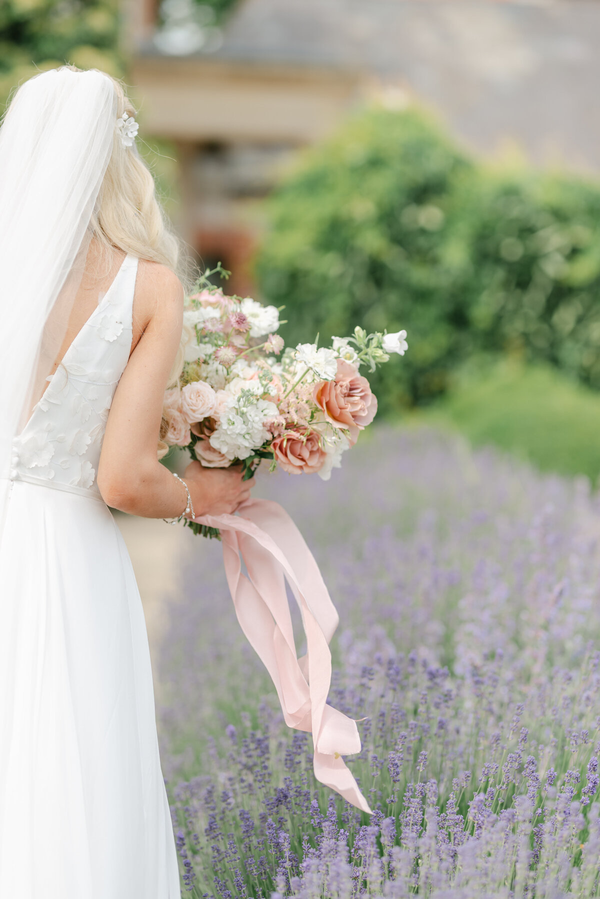 findonplaceweddingphotographer