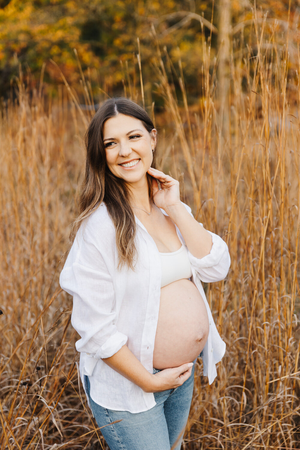 Solo maternity portrait