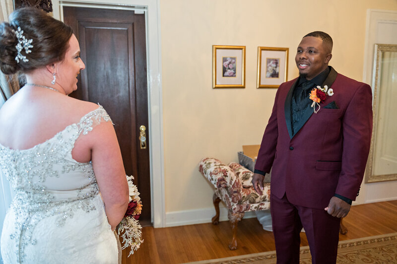 Detroit Wedding Photographer Victoria Wedding Chapel-038
