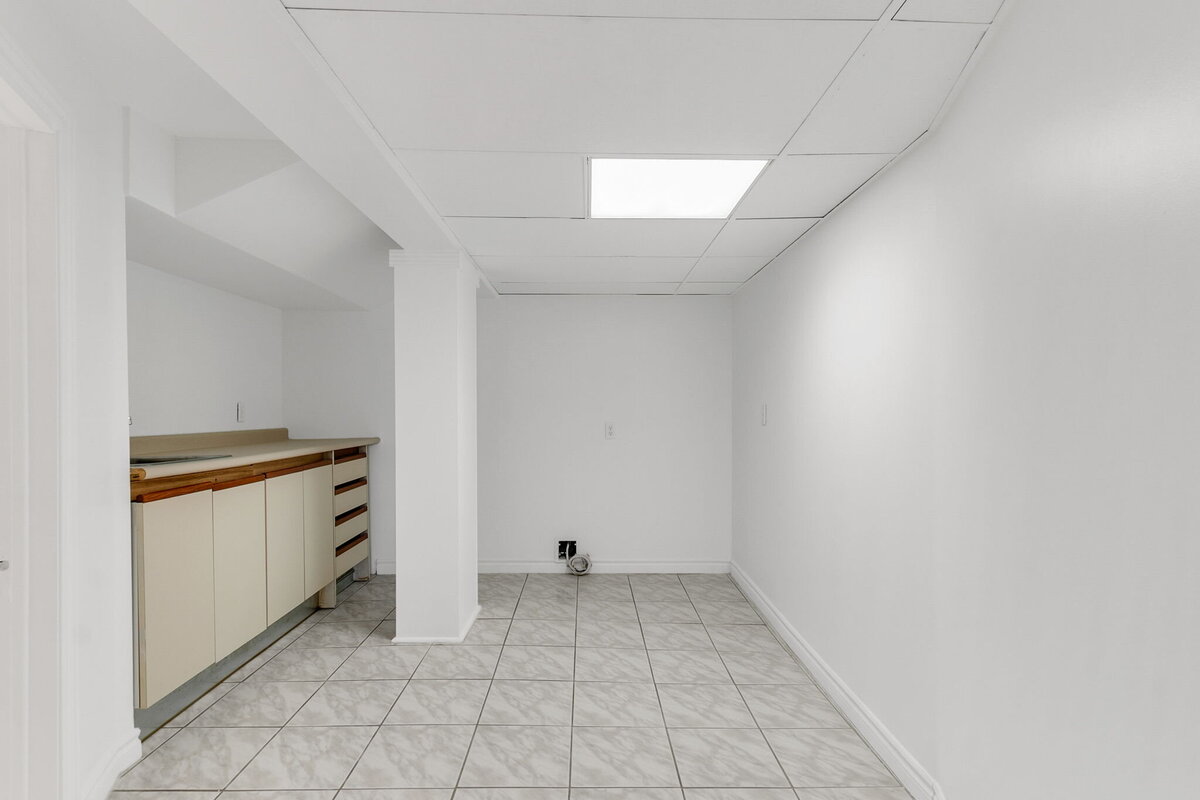 39-web-or-mls-60_007_Lower Level
