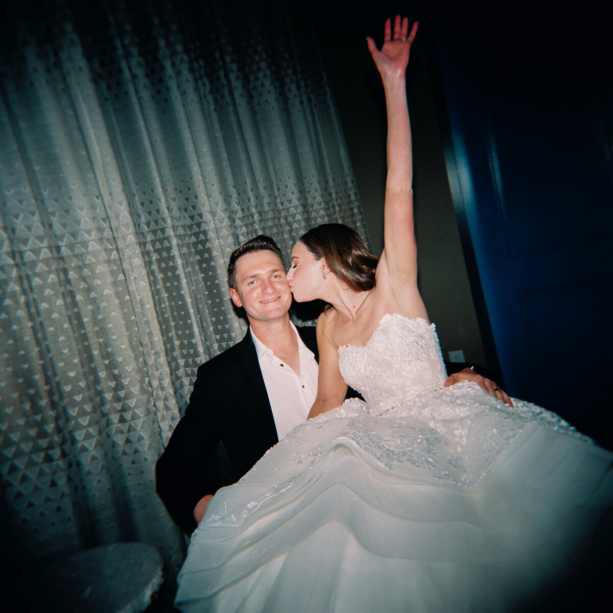 Hotel Vin - Nick + Claire Bondar - Stephanie Michelle Photography-08-7