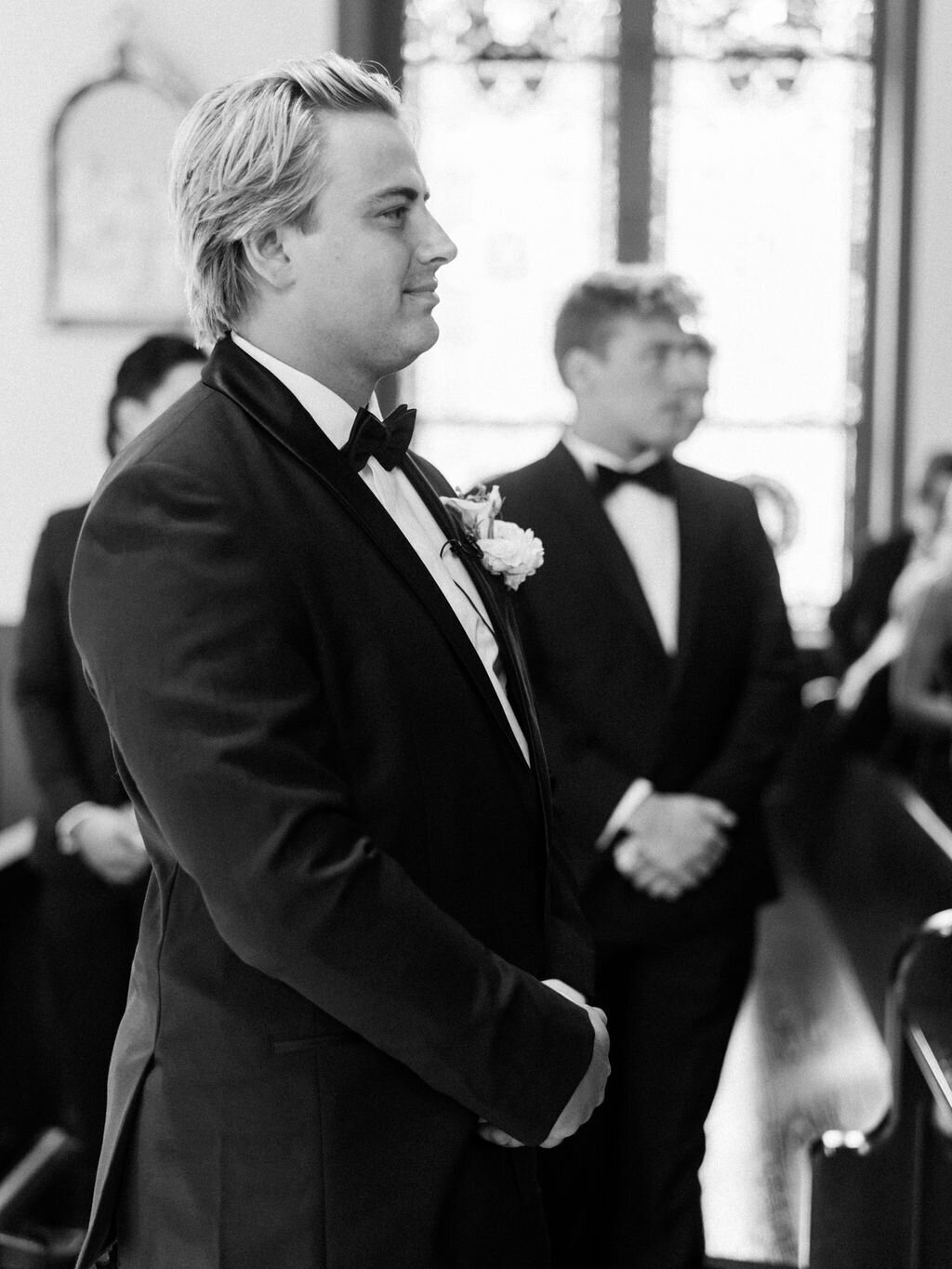 NikkiSanterre_EastCoastLuxuryWeddingPhotographer_WilmingtonWeddingSocialGracesEvents_Emma&Andy-118