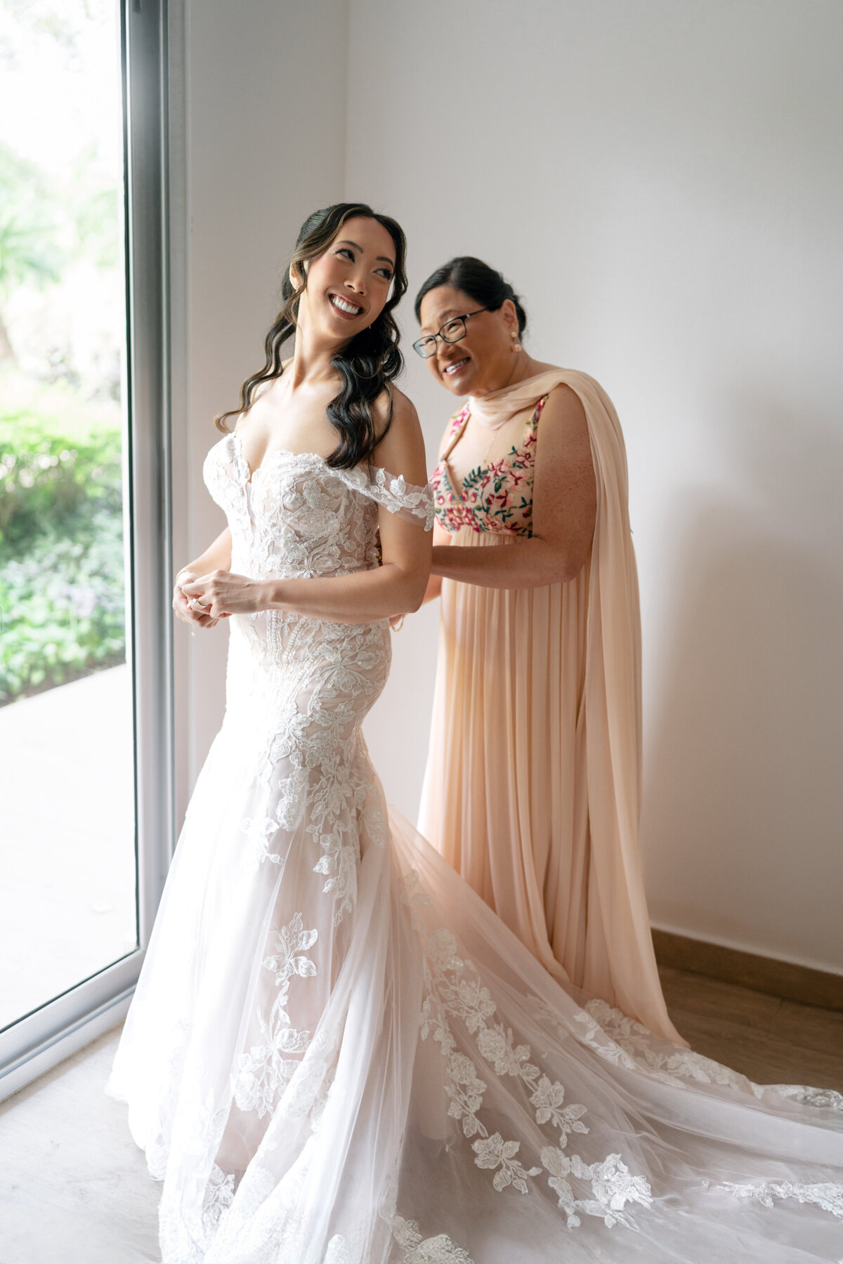 Berlez-Aspen-Avenue-Chicago-Wedding-Photographer-Grace-and-Ivory-Wedicity-Mexico-Editorial-Luxury-Tropical-Aveil-Brides-Designer-83