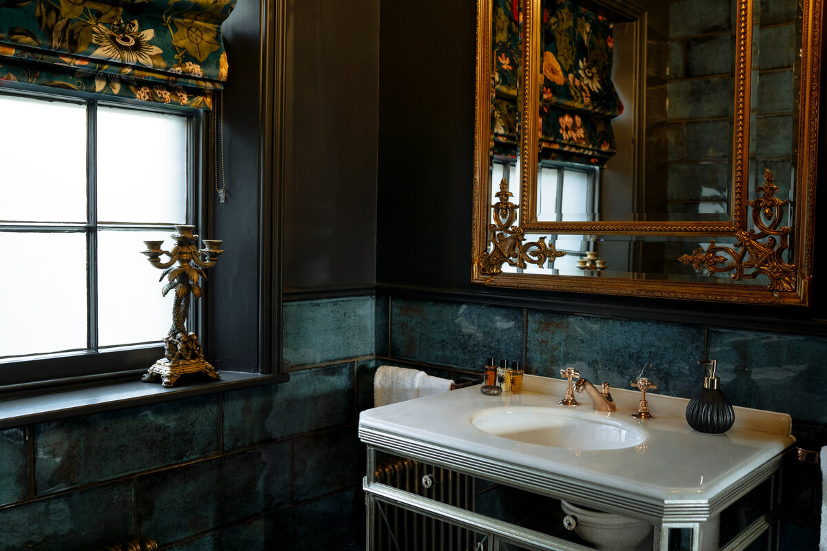 Farmhouse bathroom at Wharfedale Grange Farmhouse