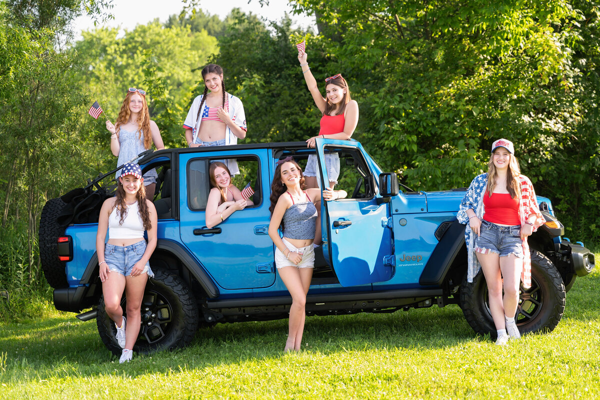 Cleveland-Akron-Senior-Portrait-model-team-July4th-jeep