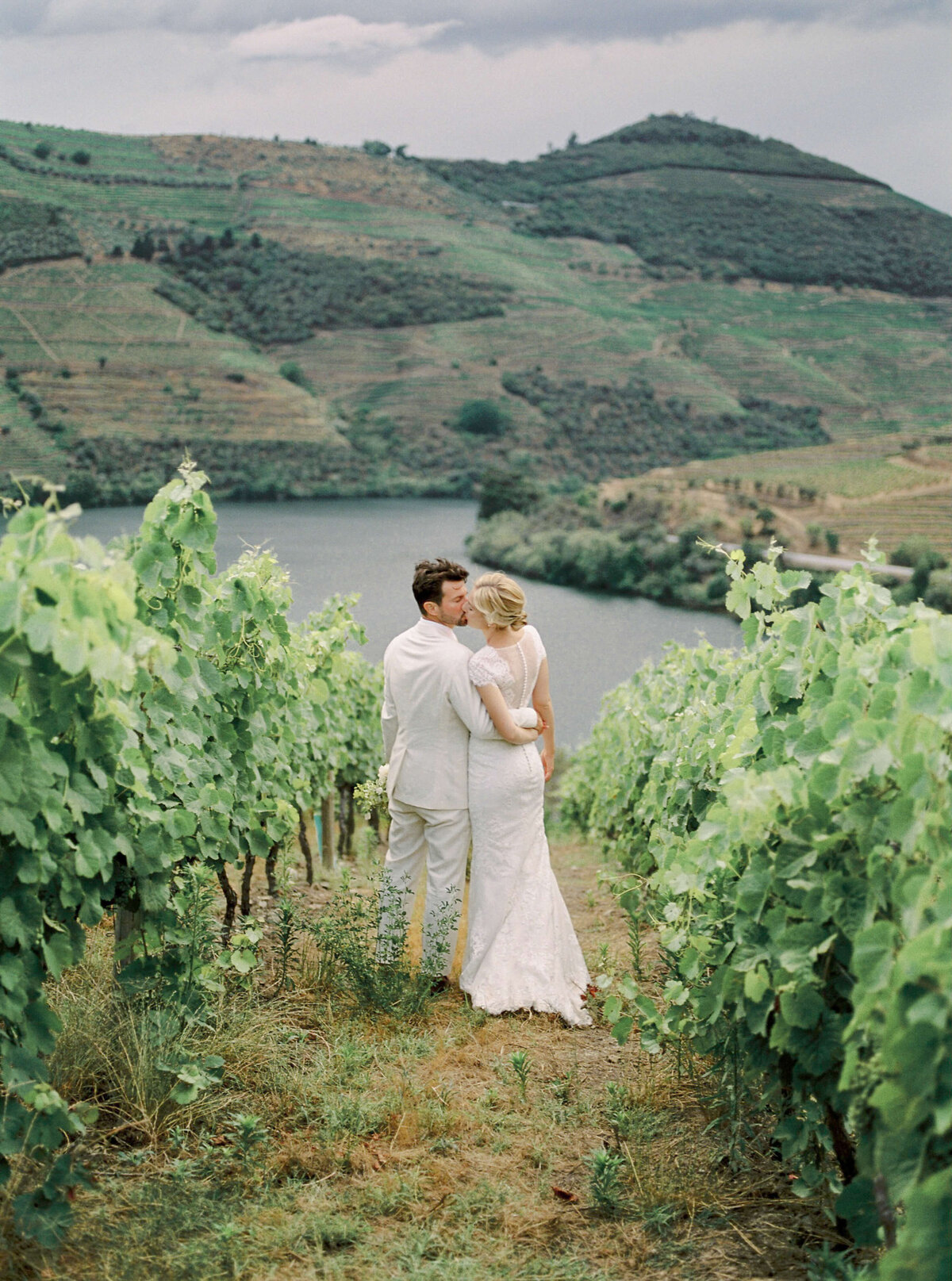 Diane Sotero Photography_Douro Valley_Portugal_Wedding_Quinta Ventozelo_741