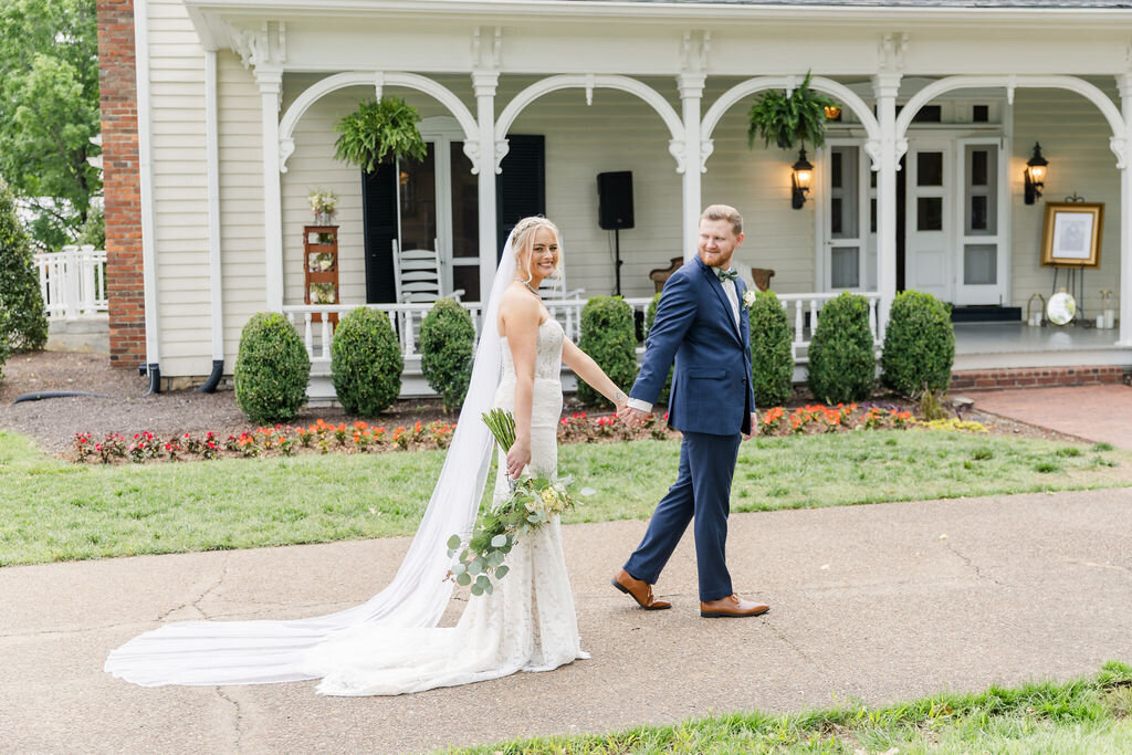 spring-wedding-outdoor-cool-springs-house-brentwood-tn-0605
