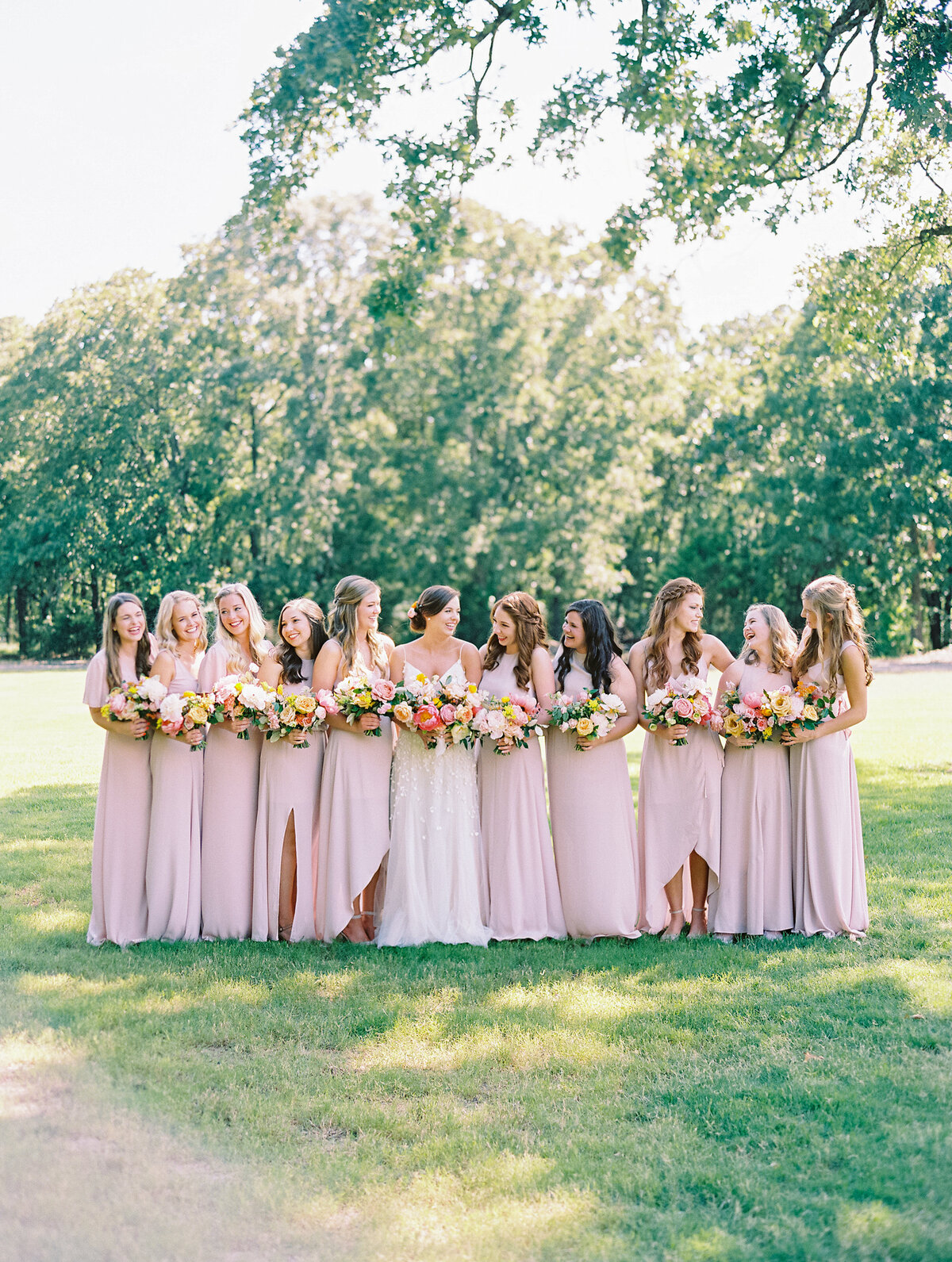 max-owens-design-bright-summer-wedding-04-bridesmaids
