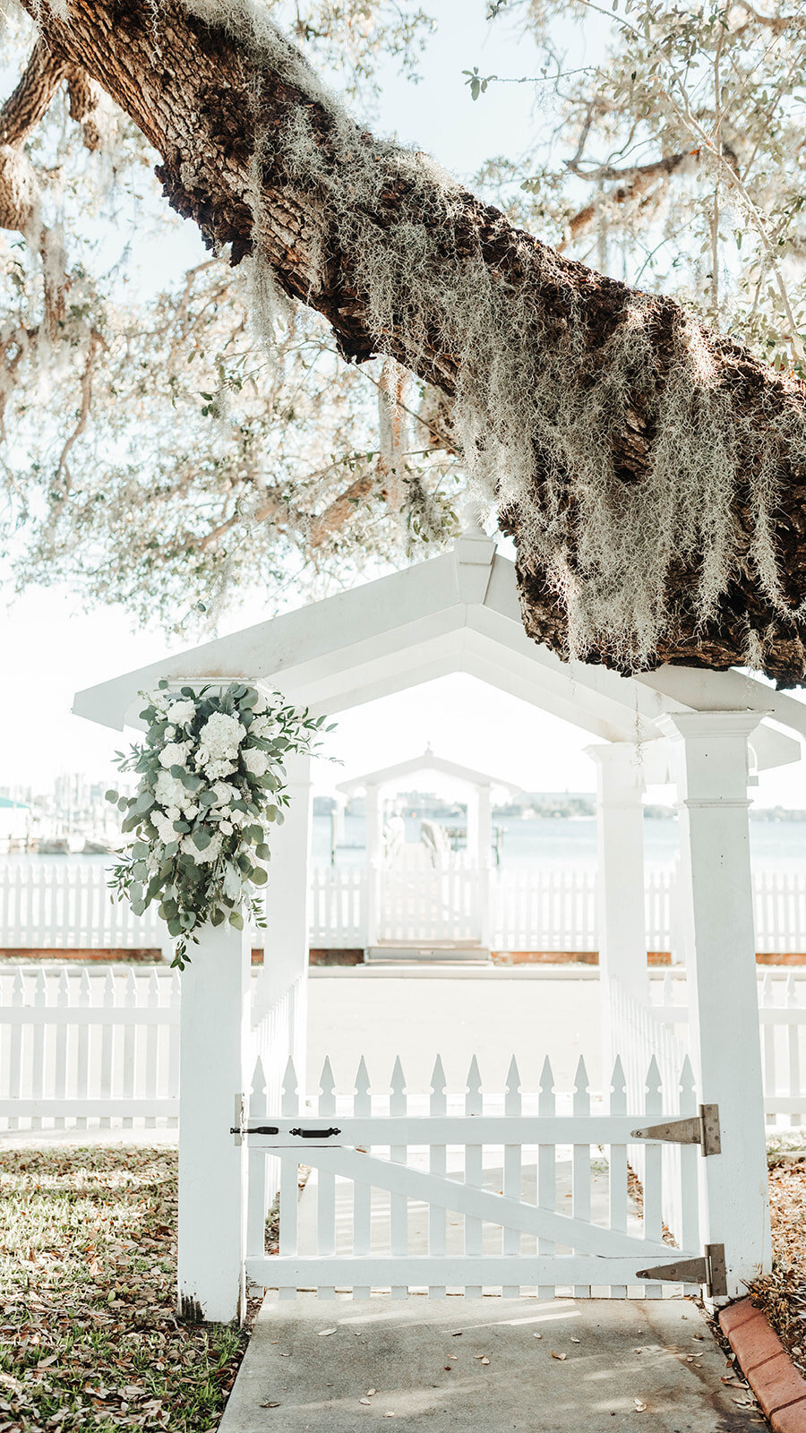 ashley-izquierdo-palmetto-bed-and-breakfast-wedding-chantilly-chic-celebrations-7