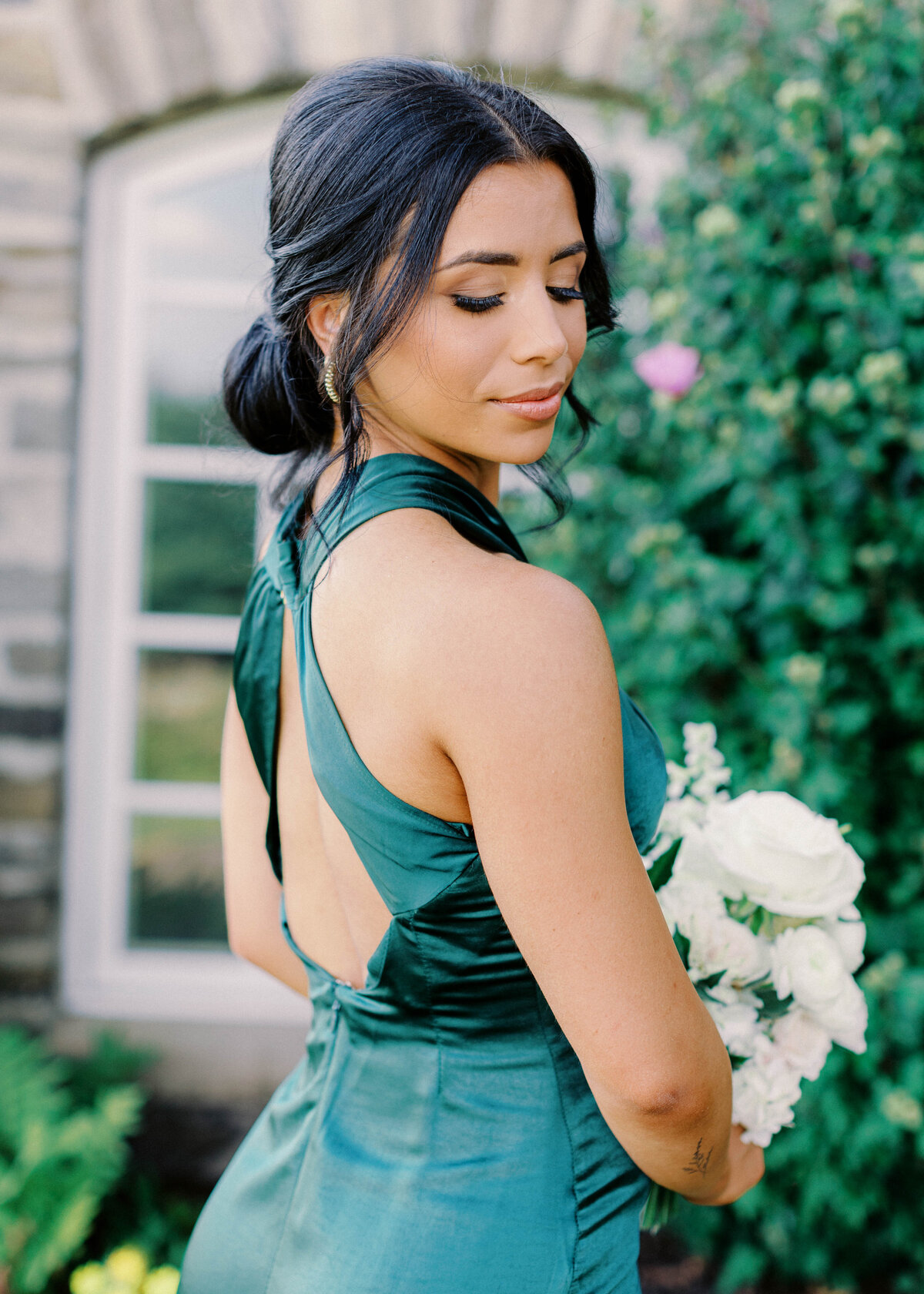 Huntingdon-Valley-Country-Club-Wedding-Small-Bridal-Party-Photos_040