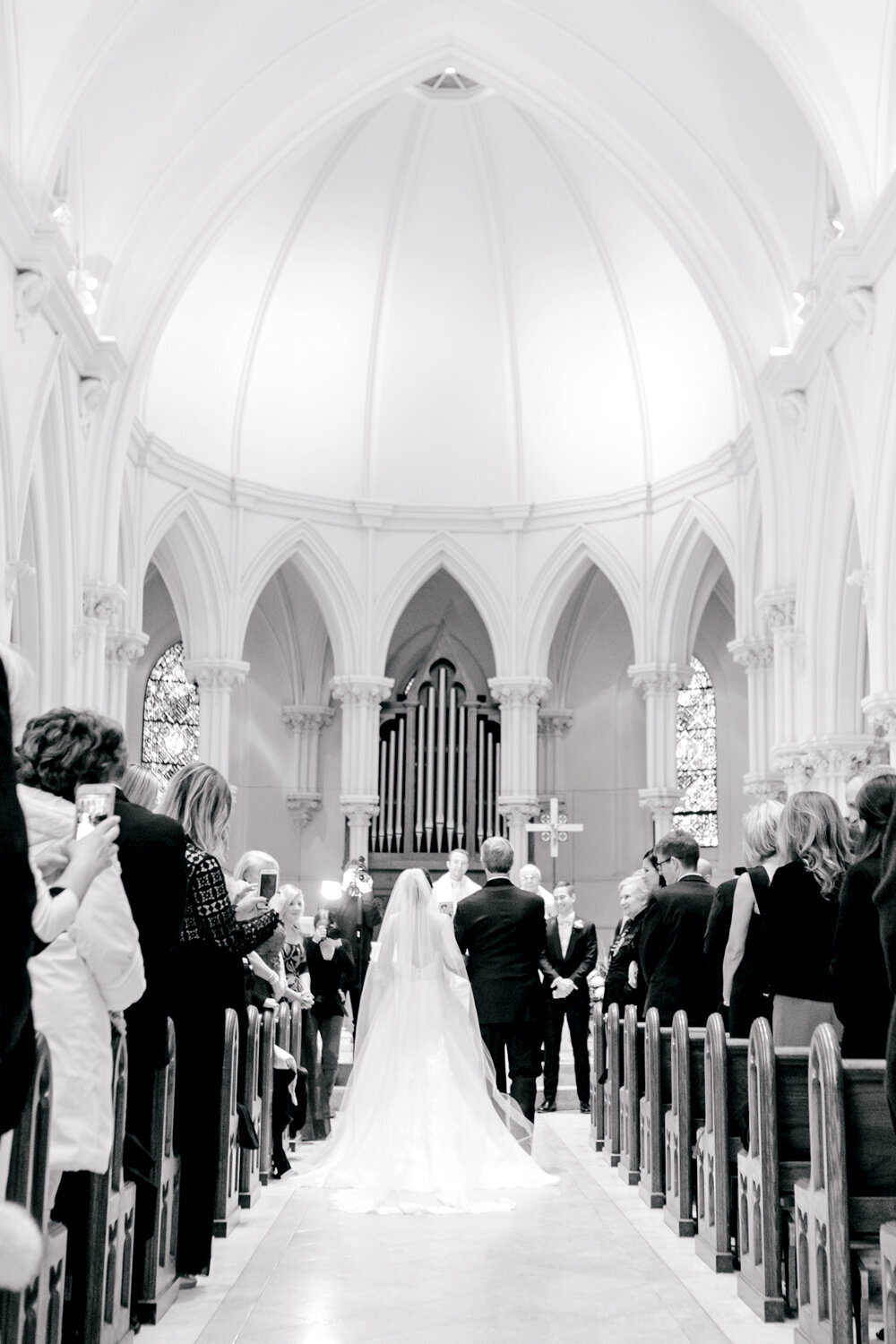 305-Emily-Wren-Photography-The-Philadelphia-Union-League-Wedding