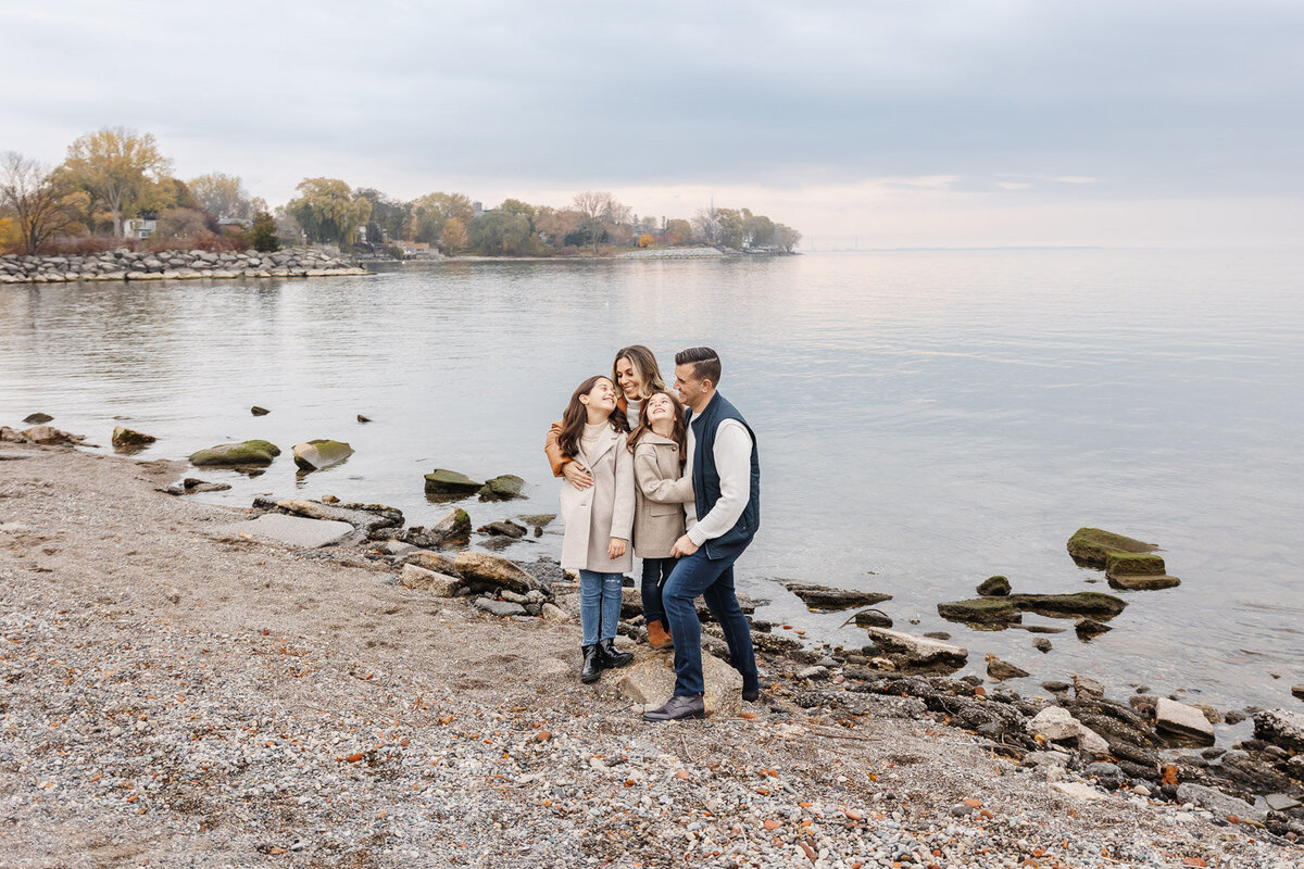Toronto-family-Photography-tender-moments