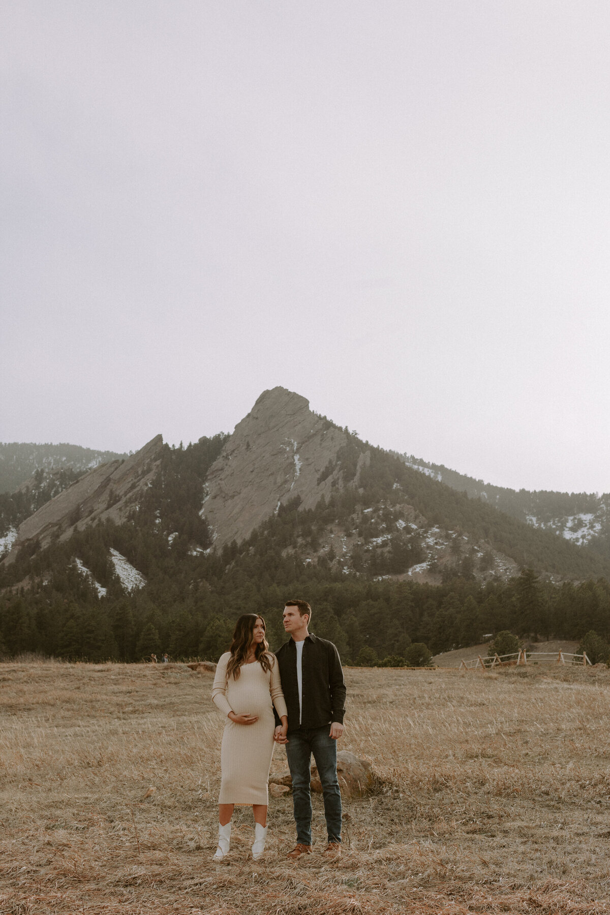 AhnaMariaPhotography_Maternity_Colorado_Kenzie&ian-15