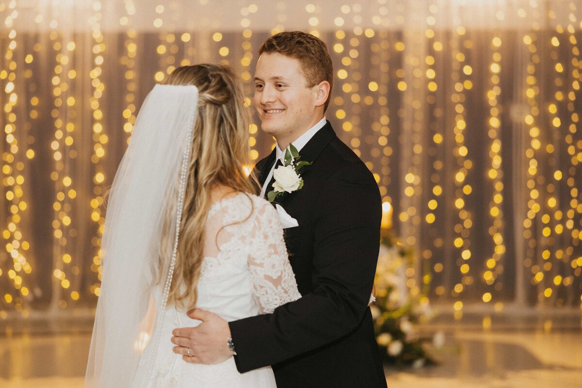 couple dancing