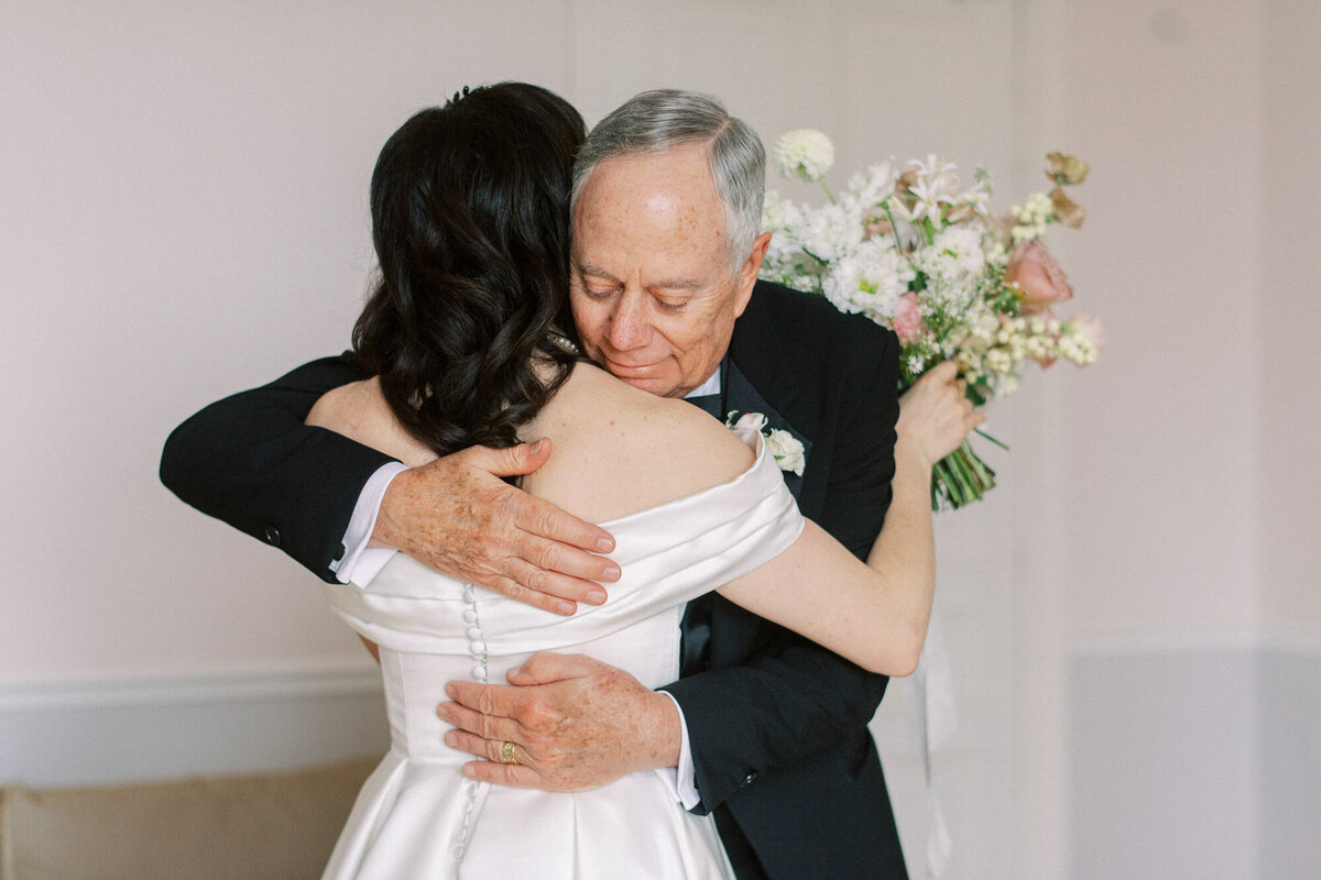 Maïlys Fortune Photography Husband Wife Wedding Weddings Photography France Switzerland Italy Timeless Dreamy Imagery Bilingual French English Destination Weddings Destination Wedding Provence French Riviera Paris Lake Como Tuscany62