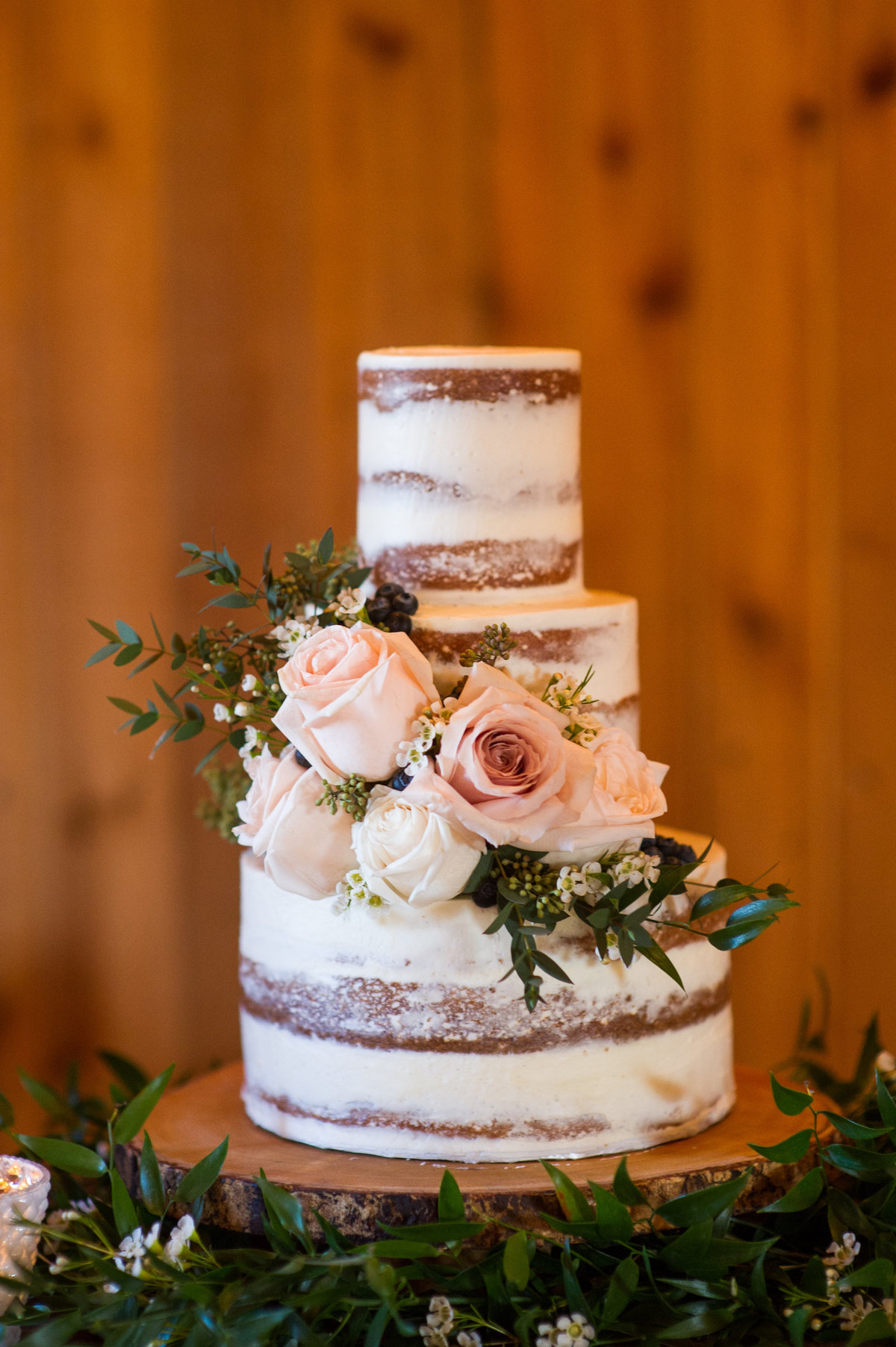 Whippt Wedding Cake - Semi-Naked design - credit paulina ochoa photography3