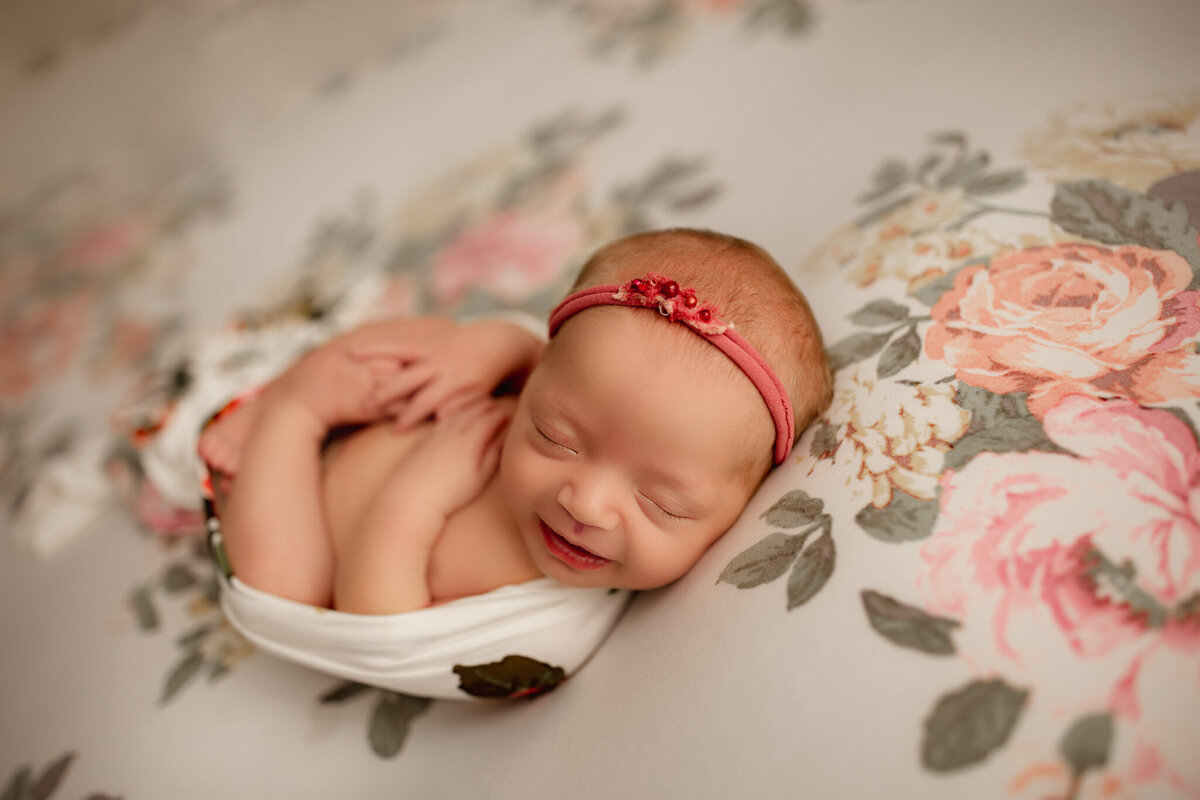 Bentonville AR newborn photographer, newborn photography in Bentonville AR, newborn photography near me