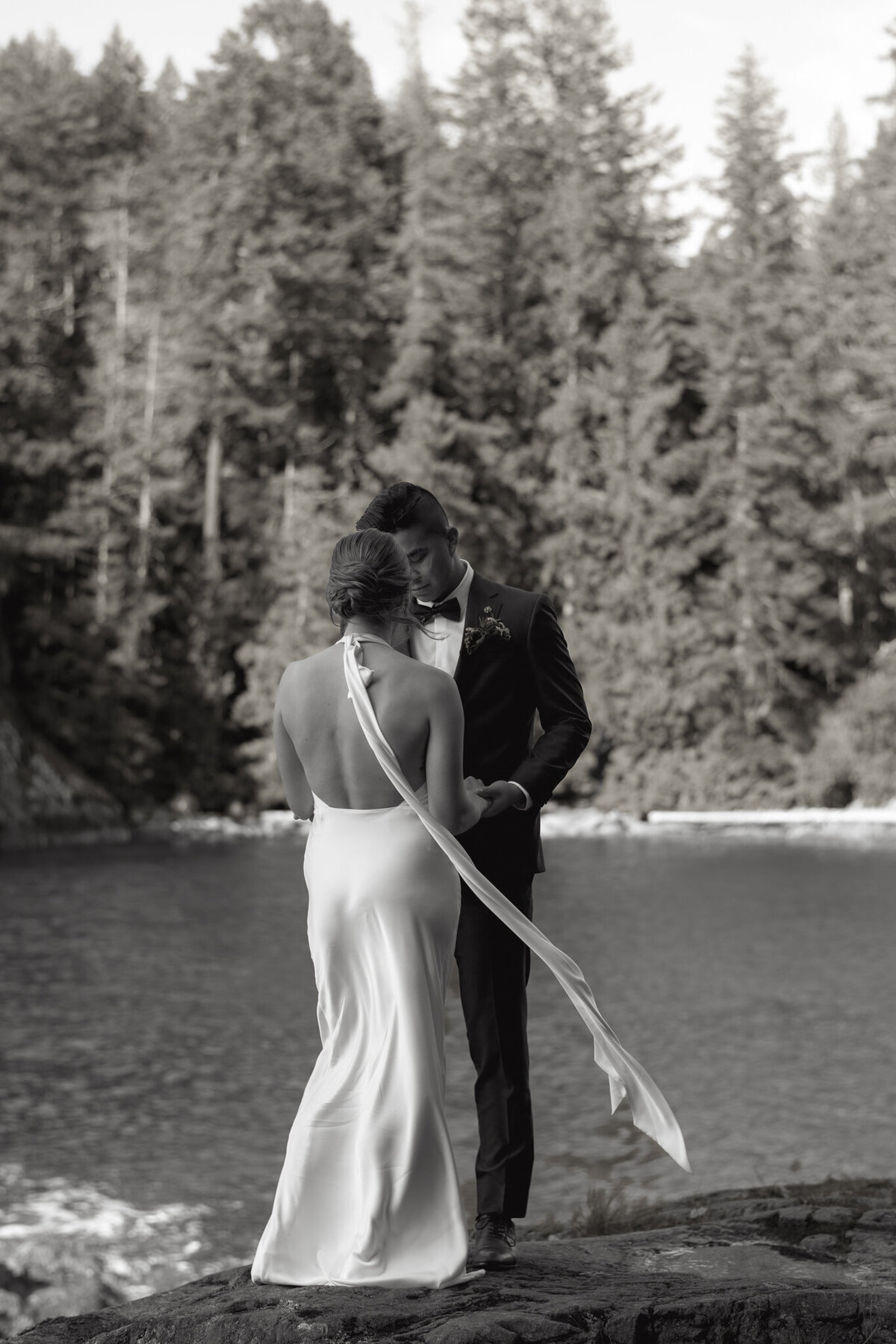 randi-and-ben-sunshine-coast-elopement-chelsea-brown-photography-88