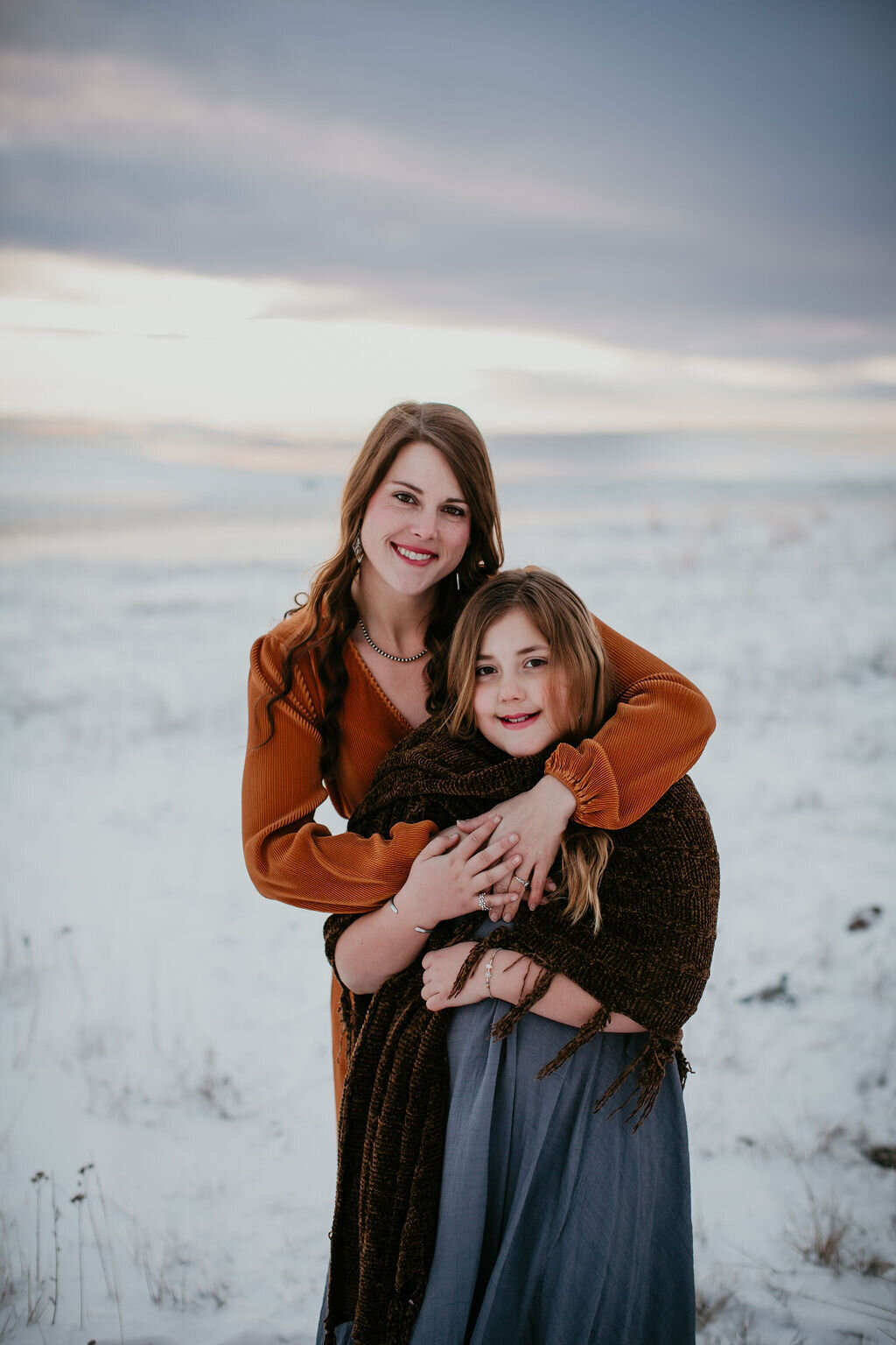 Mother daughter photography in Richey, Montana