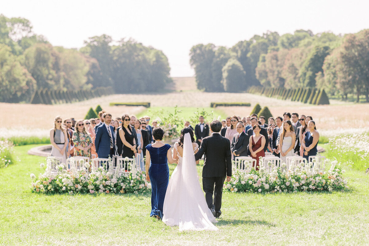 Maïlys Fortune Photography Husband Wife Wedding Weddings Photography France Switzerland Italy Timeless Dreamy Imagery Bilingual French English Destination Weddings Destination Wedding Provence French Riviera Paris Lake Como Tuscany72