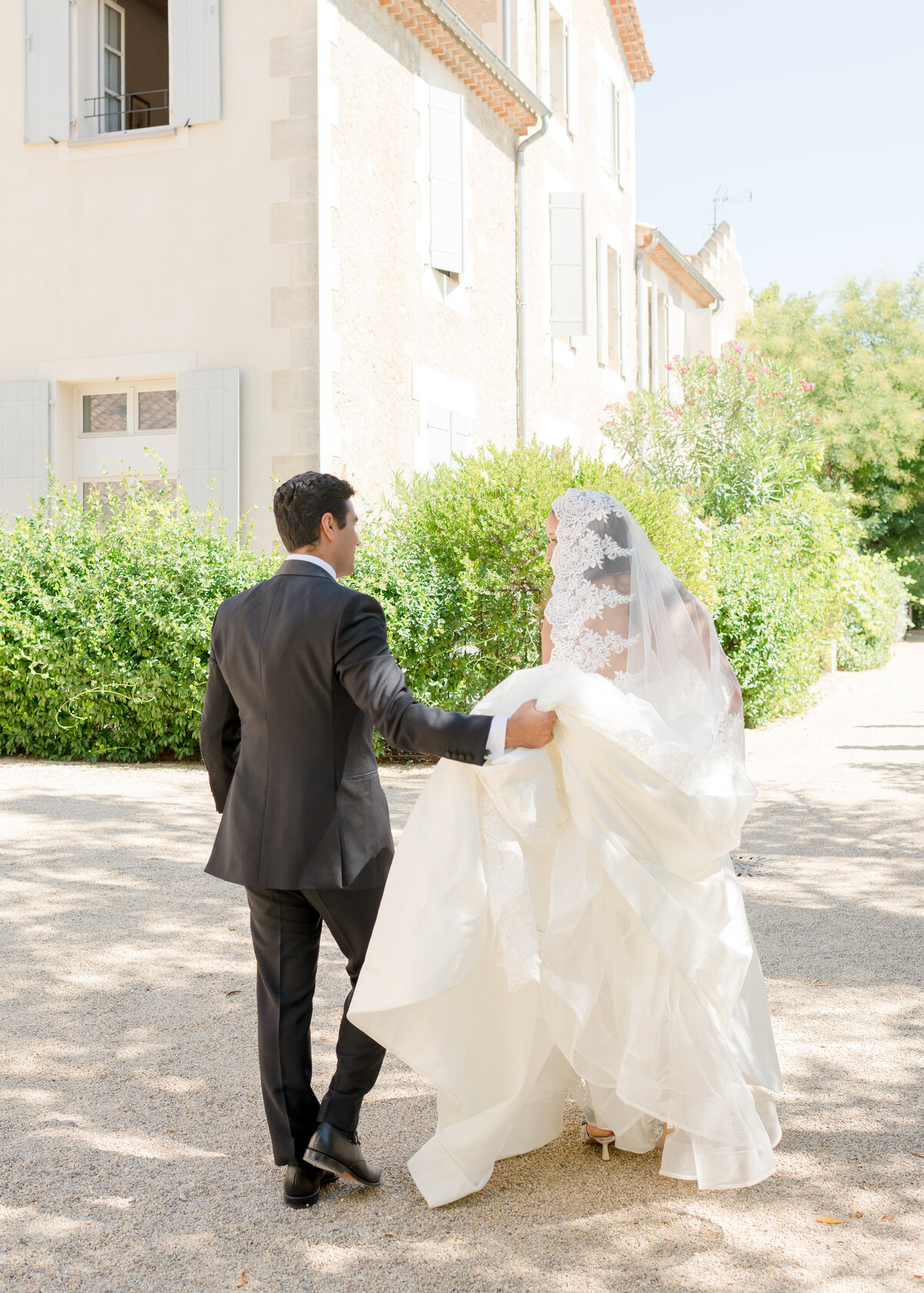 wedding-couple-walking-away-from-camera-28