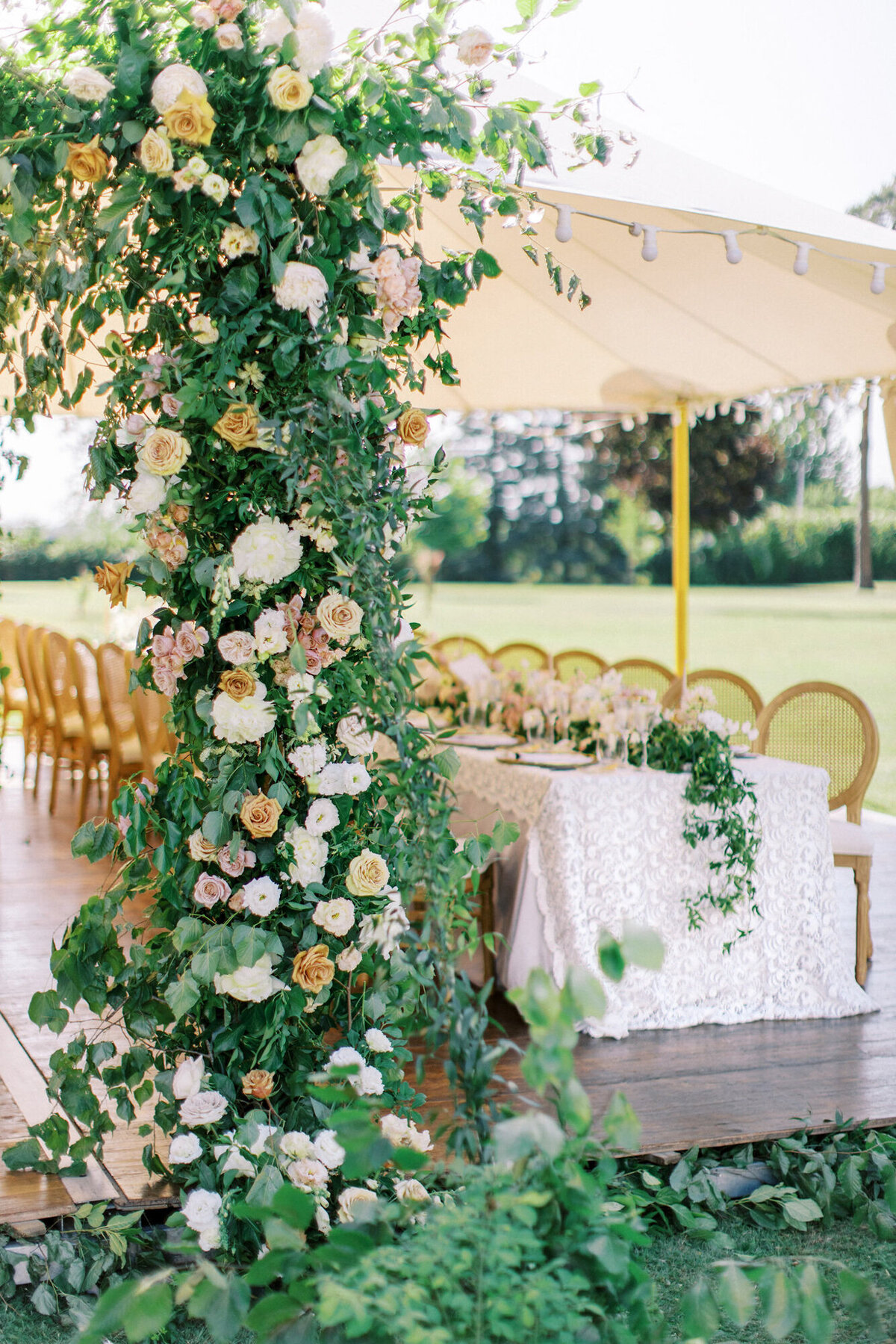Maïlys Fortune Photography Husband Wife Wedding Weddings Photography France Switzerland Italy Timeless Dreamy Imagery Bilingual French English Destination Weddings Destination Wedding Provence French Riviera Paris Lake Como Tuscany117
