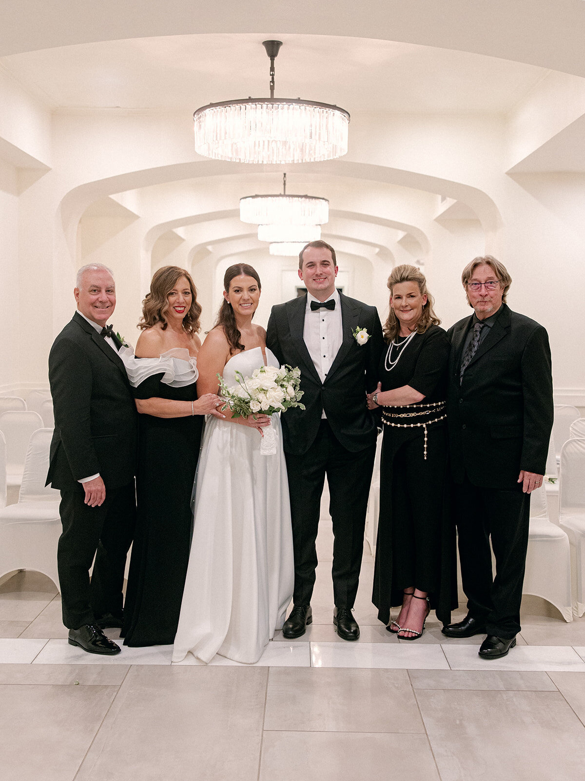 2024-04-20_Vittoria+NicholasBertlingWedding_MollyMurphyPhotography-44