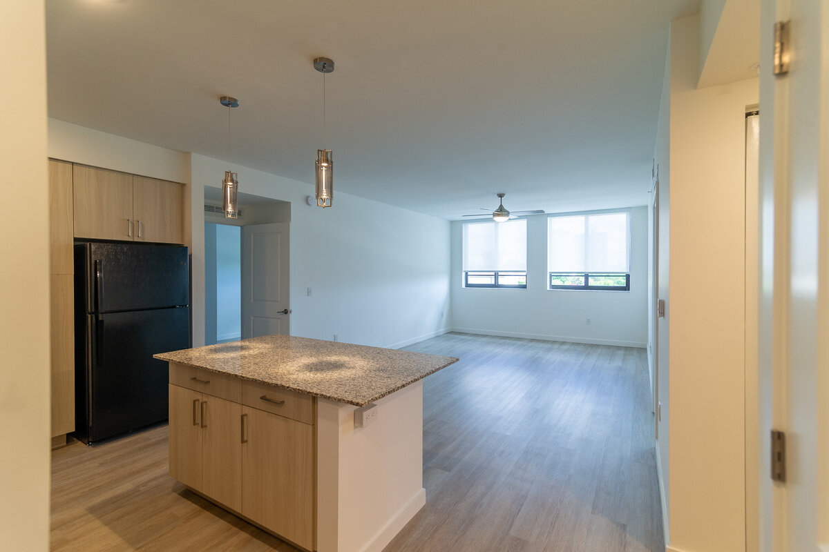 062524BERKELYPALMBEACH-74