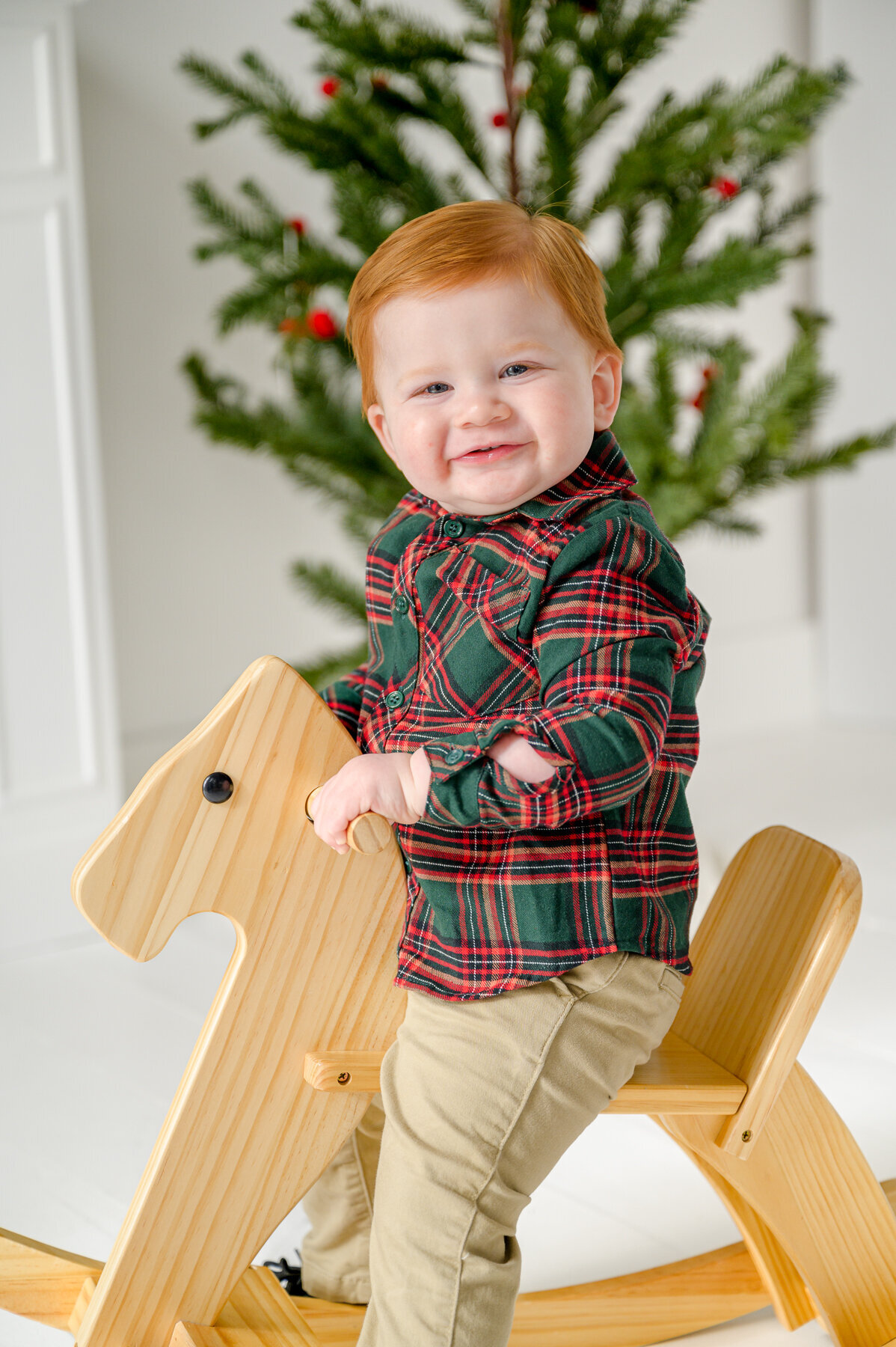 Alice Photo co natural light studio Utah Family Photographer Christmas photos-7081
