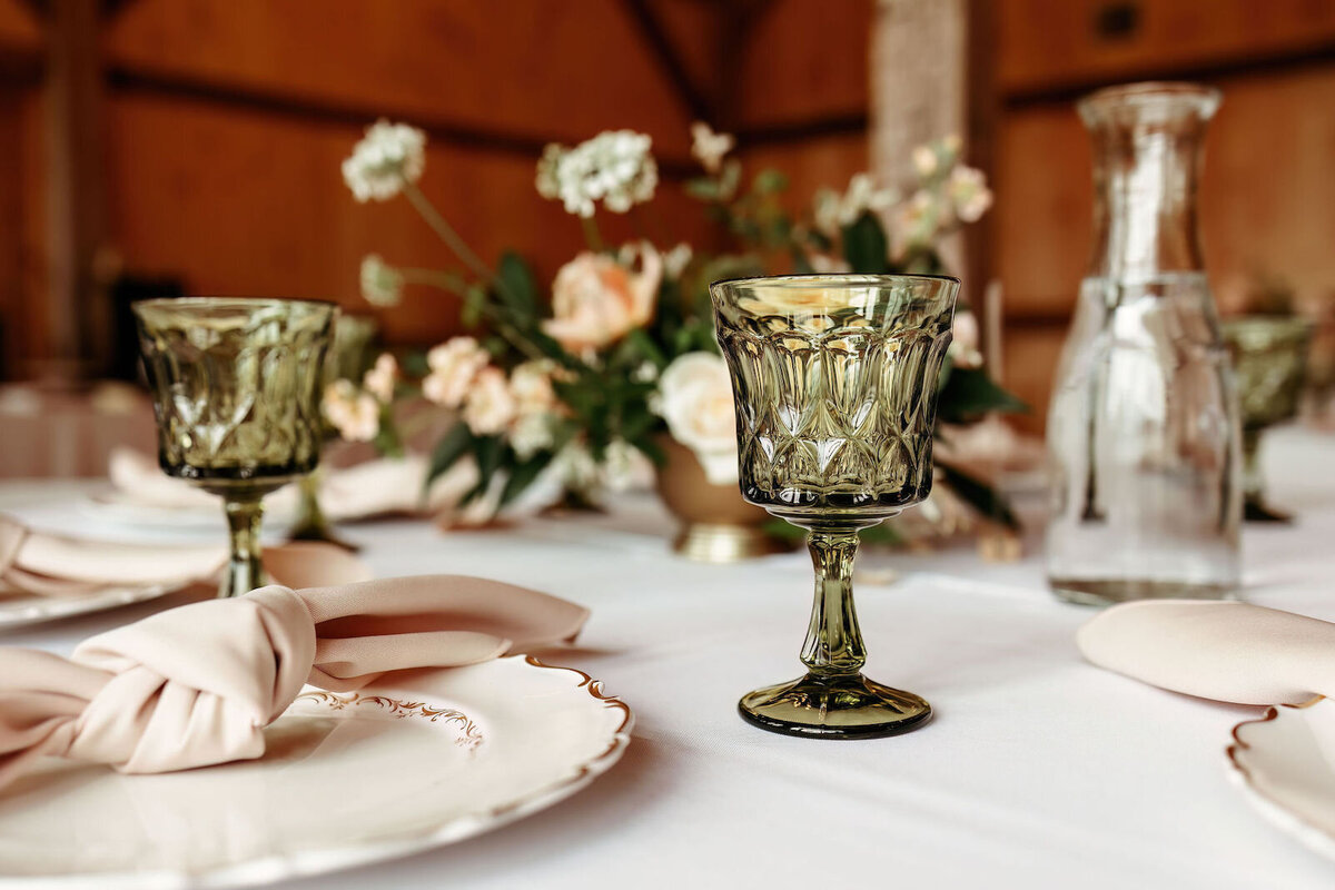 raymond-farm-new-hartford-ct-barn-wedding-flowers-centerpieces-tableware-rentals-petals-plates-28