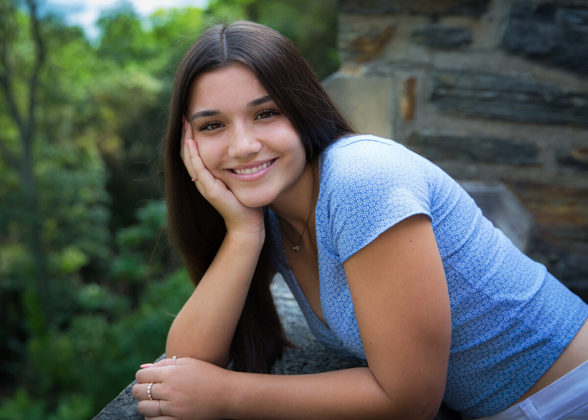 Senior girl at Garrett Chapel