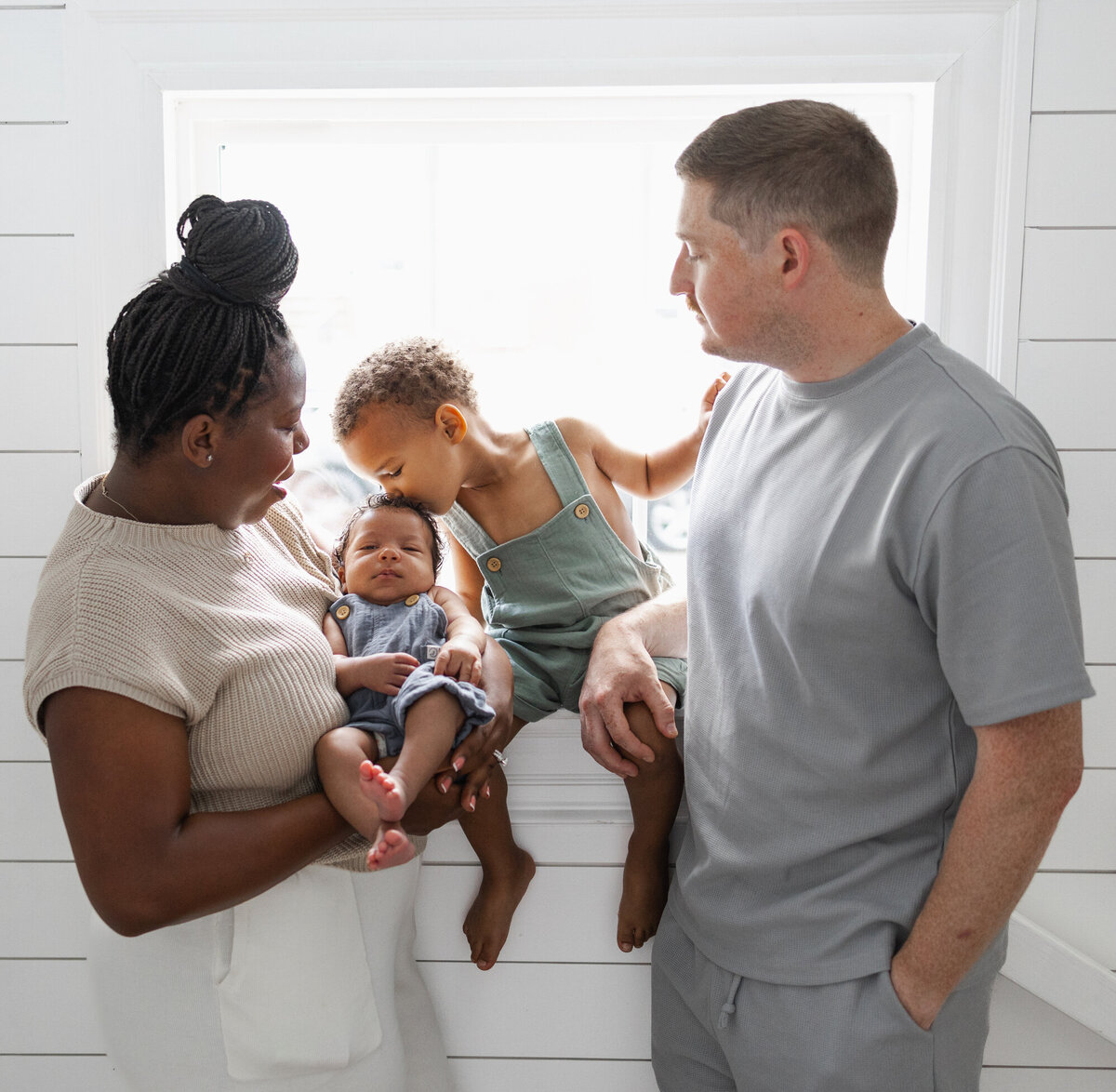 franklin-ma-newborn-photos-natural-light-lifestyle