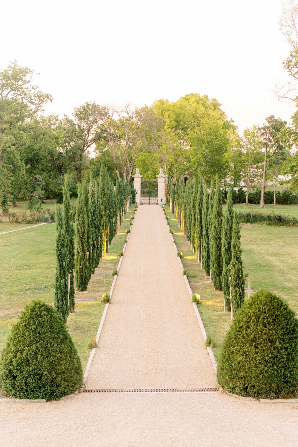 mailys-fortune-photography-destination-wedding-photographer-chateau-tourreau-provence-42