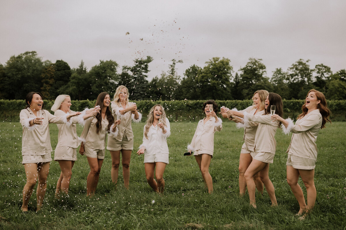 serena-guy-wedding-kurtz-orchards-niagara-on-the-lake-summer-3