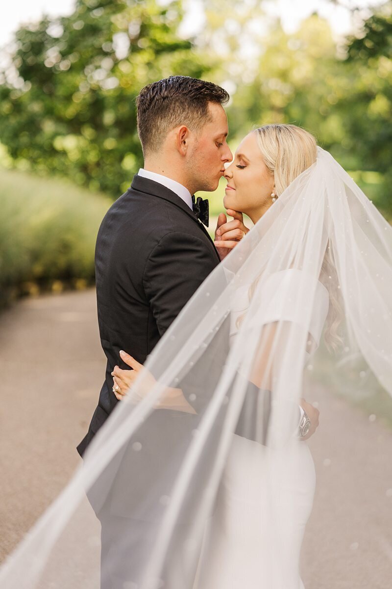 Wedding Party Portraits at Evansville Country Club194