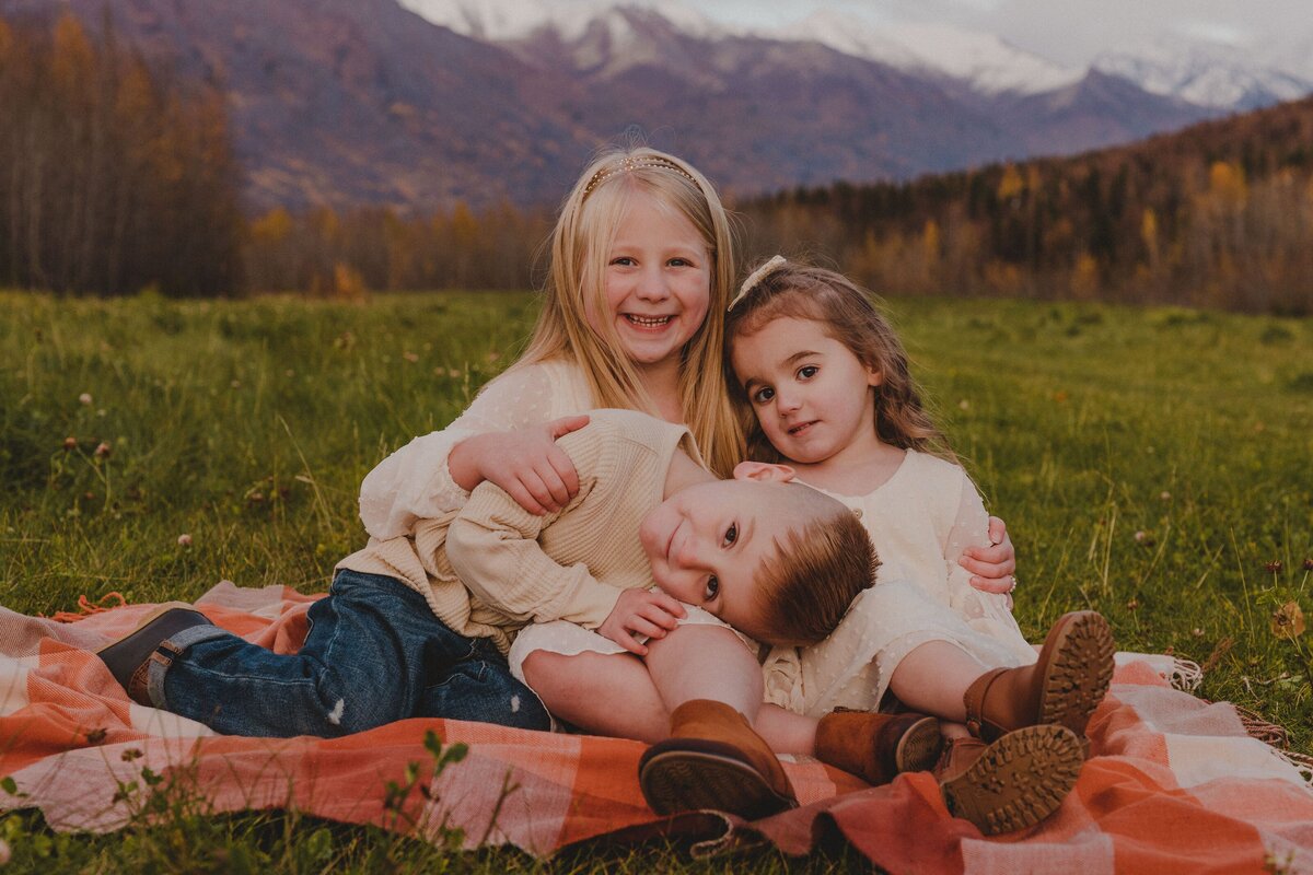 9L0A0506Alaska_EagleRiver_FamilySession