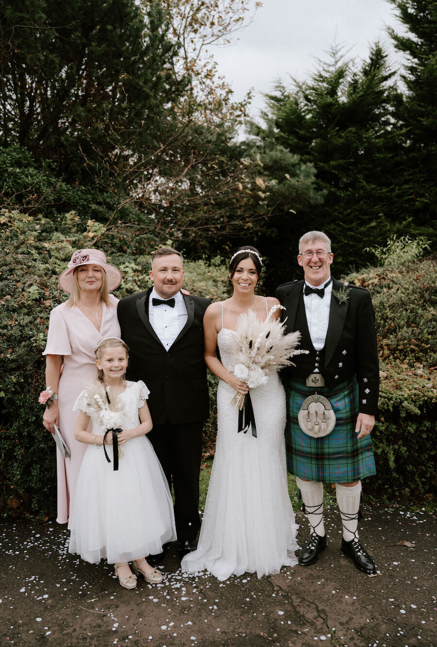 Nicola-Campbell-Timeless-Wedding-Photographer-Scotland-Doubletree-by-Hilton-North-Queensferry-Mr&MrsDavidson-3 2