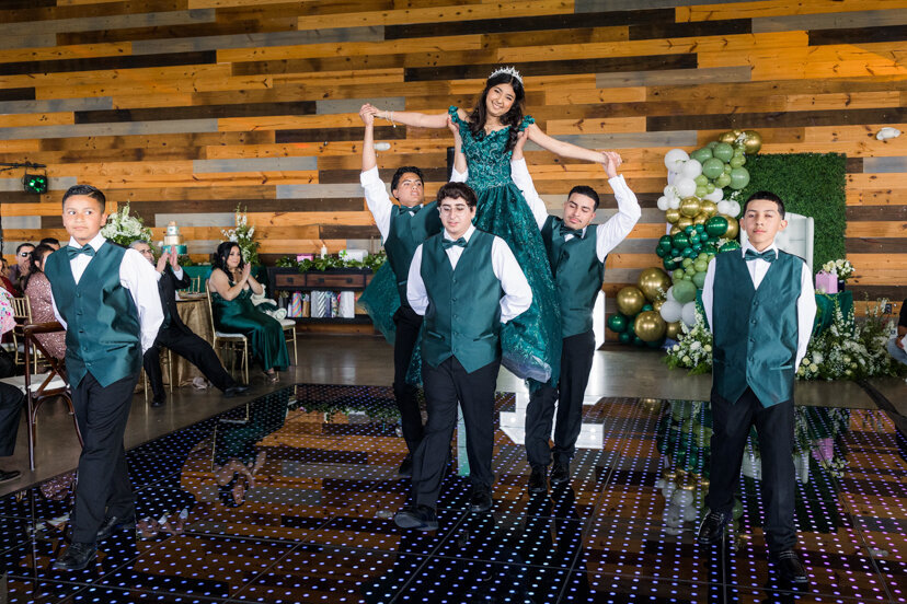quinceanera-dance-salt-drift-point-venue