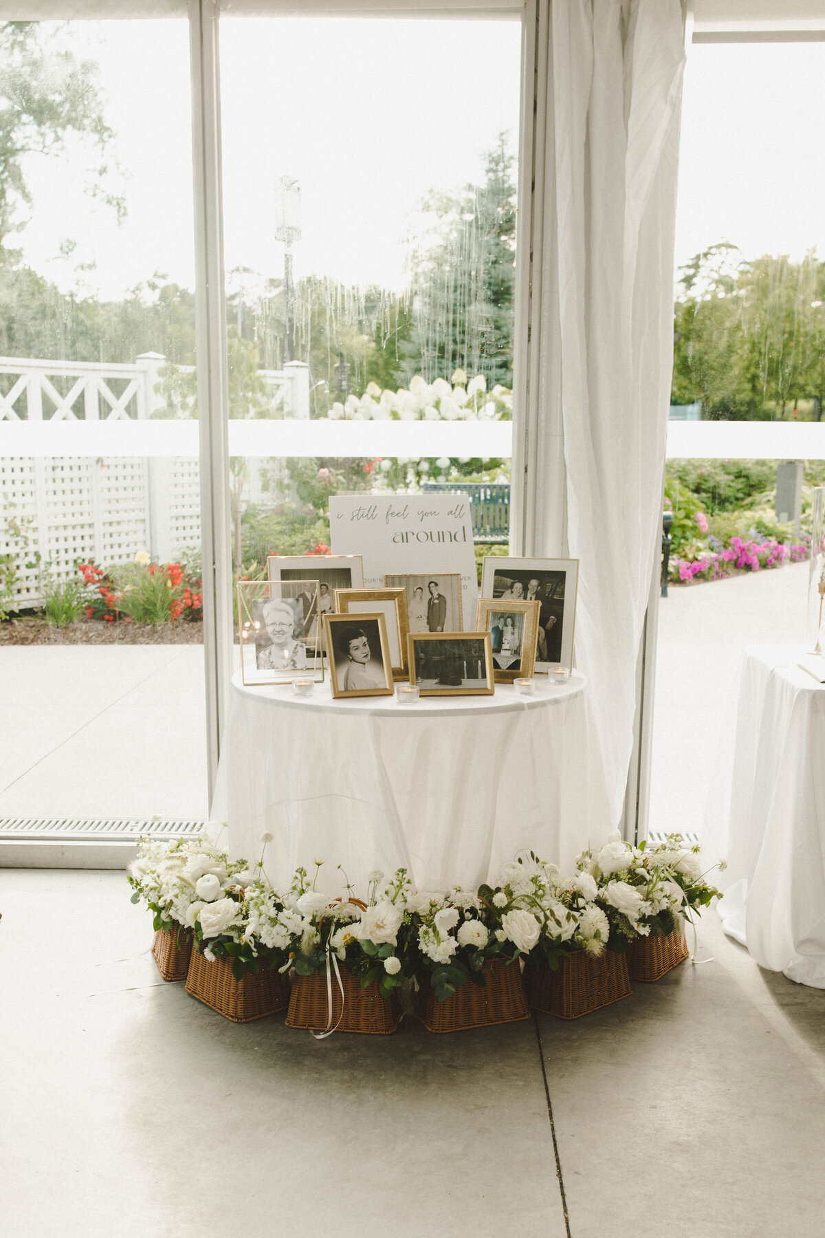 evergreen_weddings_co_canada_wedding_planner_designer_ottawa_winnipeg_toronto_full_service_wedding_planning_management_coordination_coordinating_design_services_designer_luxury_high_end_138