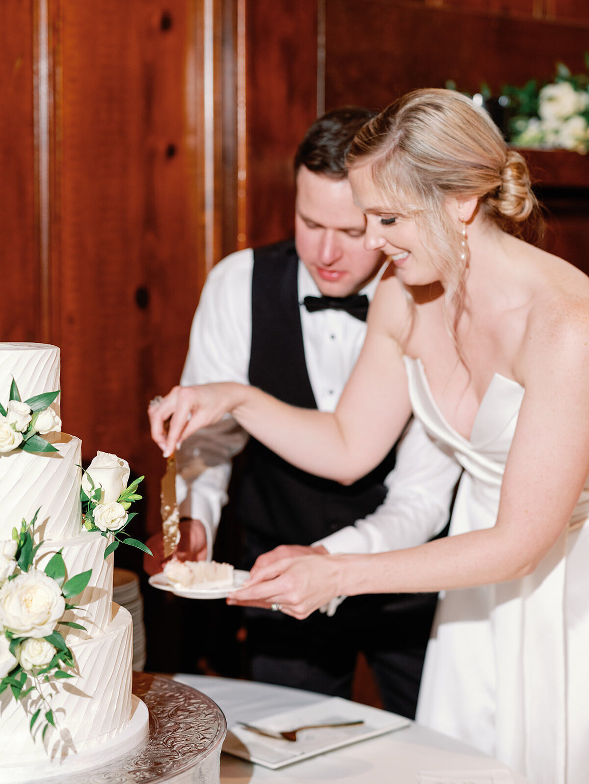 David & Tiffany Photography James River Country Club Turner Dylan Virginia Luxury Wedding-3545