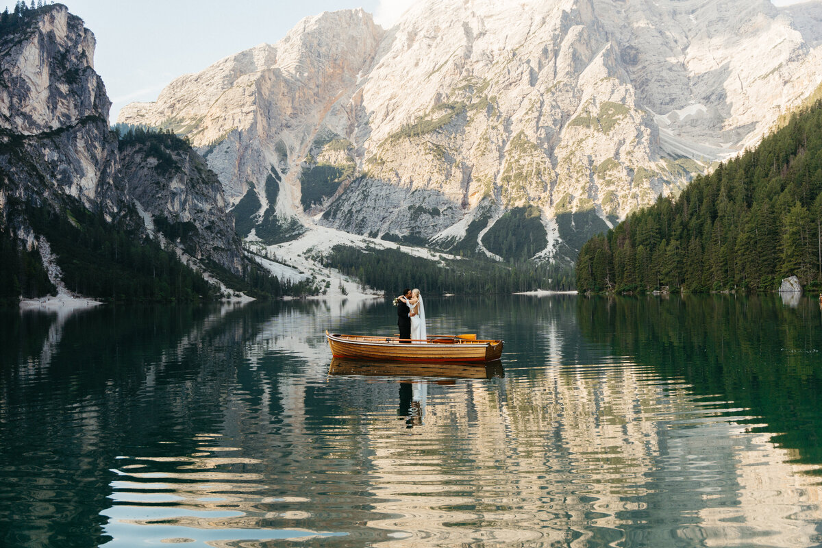Lago di Braies Summer Elopement